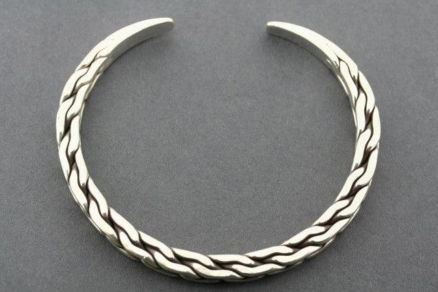 Braided Link Cuff Bracelet for Women - Elegant Adjustable Chain Bangle for Casual & Formal Wear - Perfect for Office, Parties & Special Occasions
