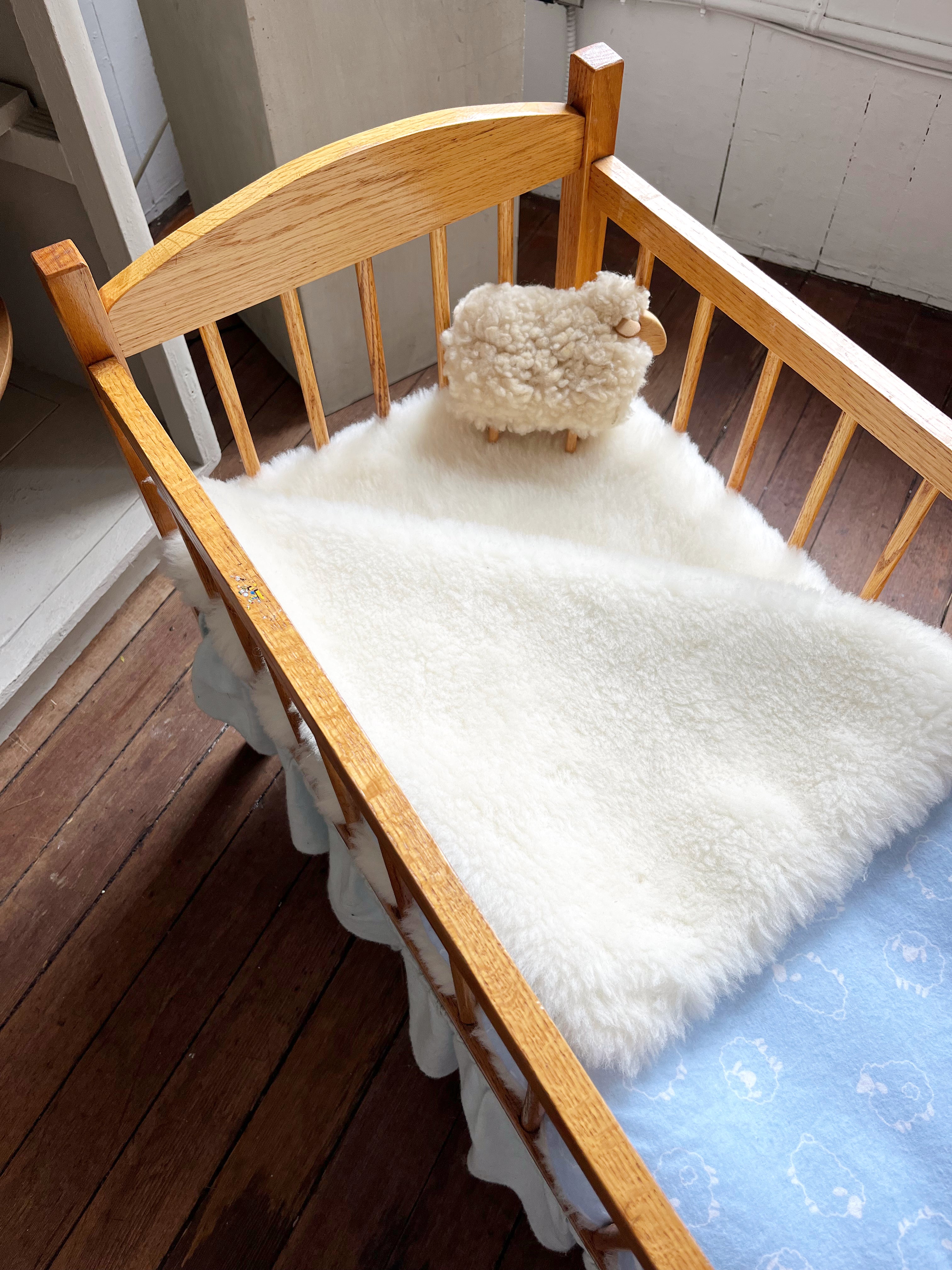 Premium Wool Mattress Topper for Comfort & Support - Breathable, Hypoallergenic & Temperature Regulating - Perfect for Back Pain Relief & Better Sleep