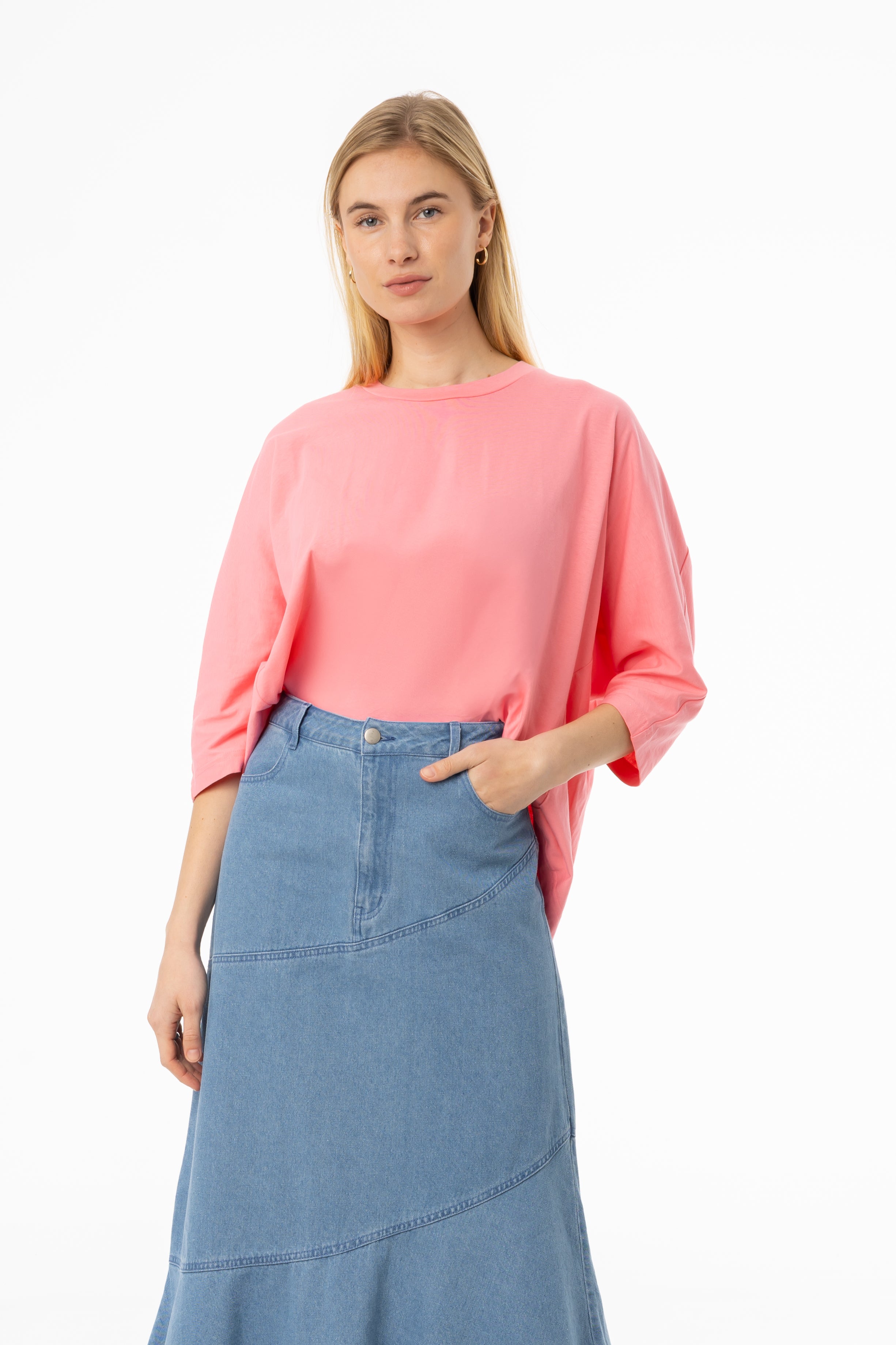Stylish Pink Oversized Dolman 3/4 Sleeve T-Shirt for Women | Soft Casual Blouse | Perfect for Everyday Wear, Lounge & Street Style
