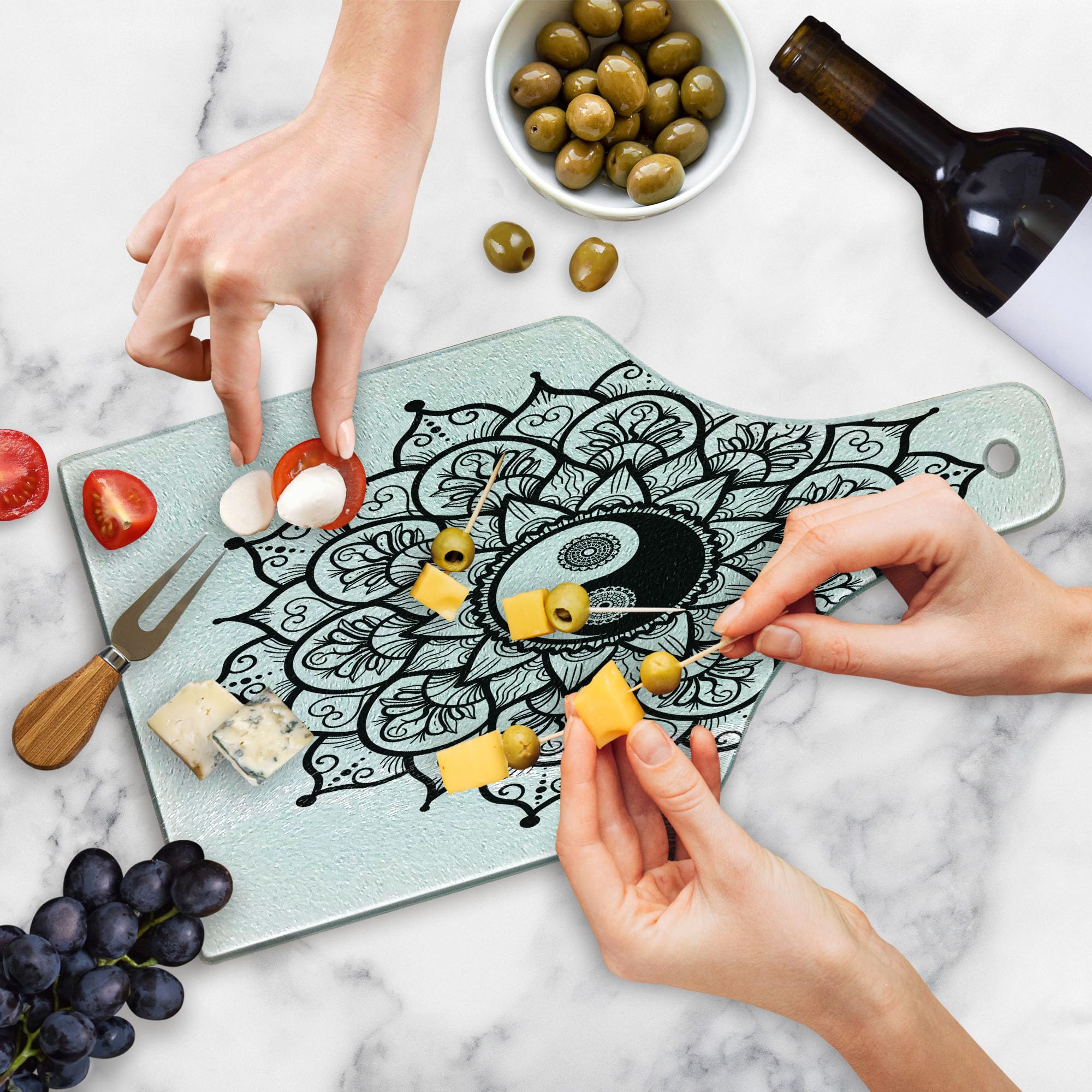 Ambesonne Yin Yang Cutting Board - Retro Floral Mandala Paisley Design, Tempered Glass Serving Board for Kitchen & Dining, Wine Bottle Shape in Black & White - Perfect for Cheese Platters, Charcuterie & Party Serving
