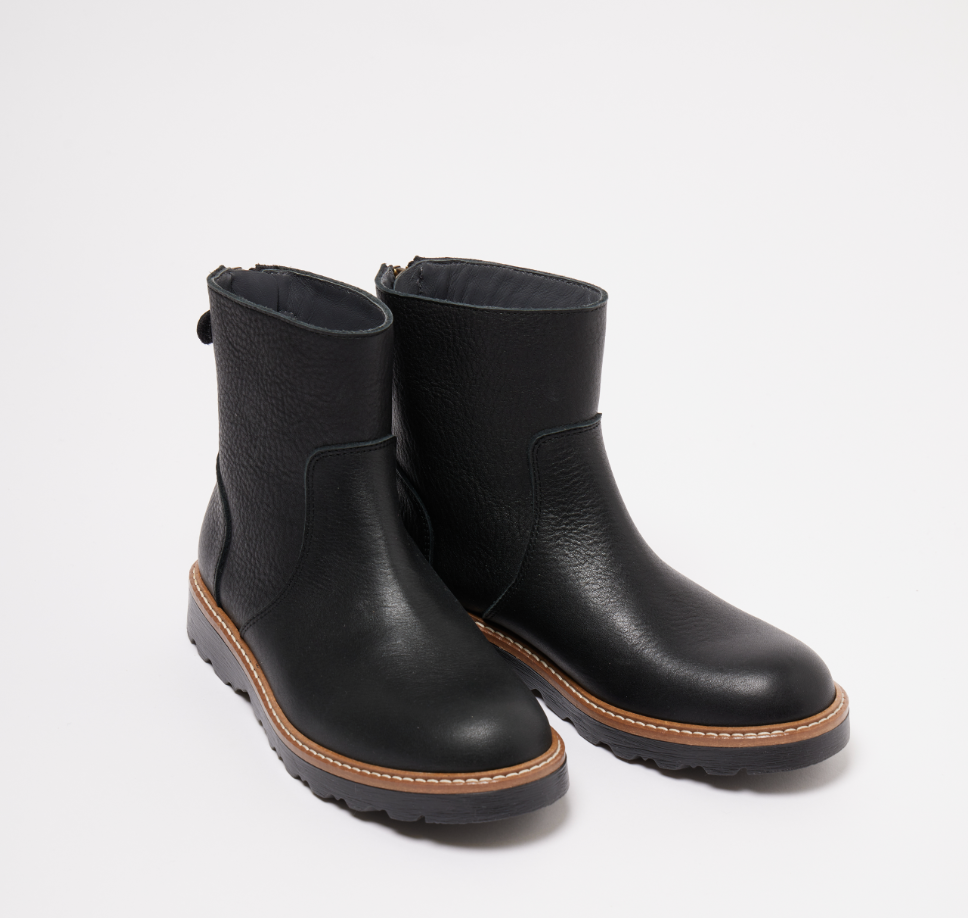Bonpoint Black Leather Back Zipper Boots for Women - Stylish Ankle Boots with Comfortable Fit - Perfect for Fall, Winter & Casual Outfits