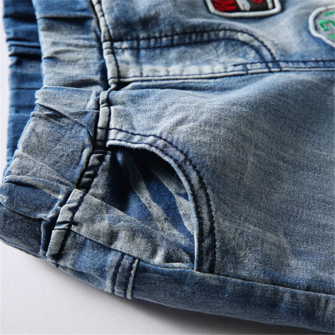 **Boys' Ripped Denim Shorts with Cargo Pockets - Summer Casual Letter Print Jeans for Toddlers - Perfect for Playdates, Outdoor Adventures & Everyday Wear**