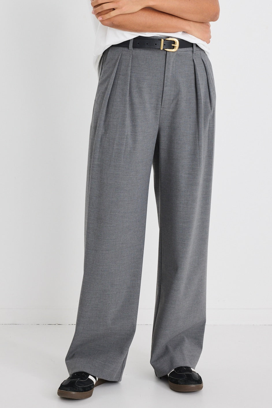 Elegant High-Waisted Charcoal Wide Leg Pants for Women - Comfortable & Stylish Office Wear or Casual Outfits