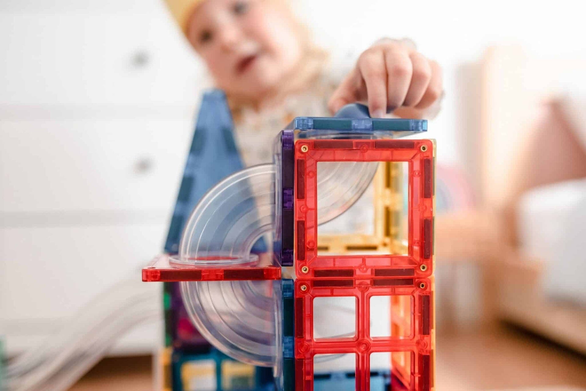 Connetix Magnetic Tiles 92-Piece Rainbow Ball Run Set - STEM Educational Building Toys for Kids, Perfect for Creative Play & Learning Activities