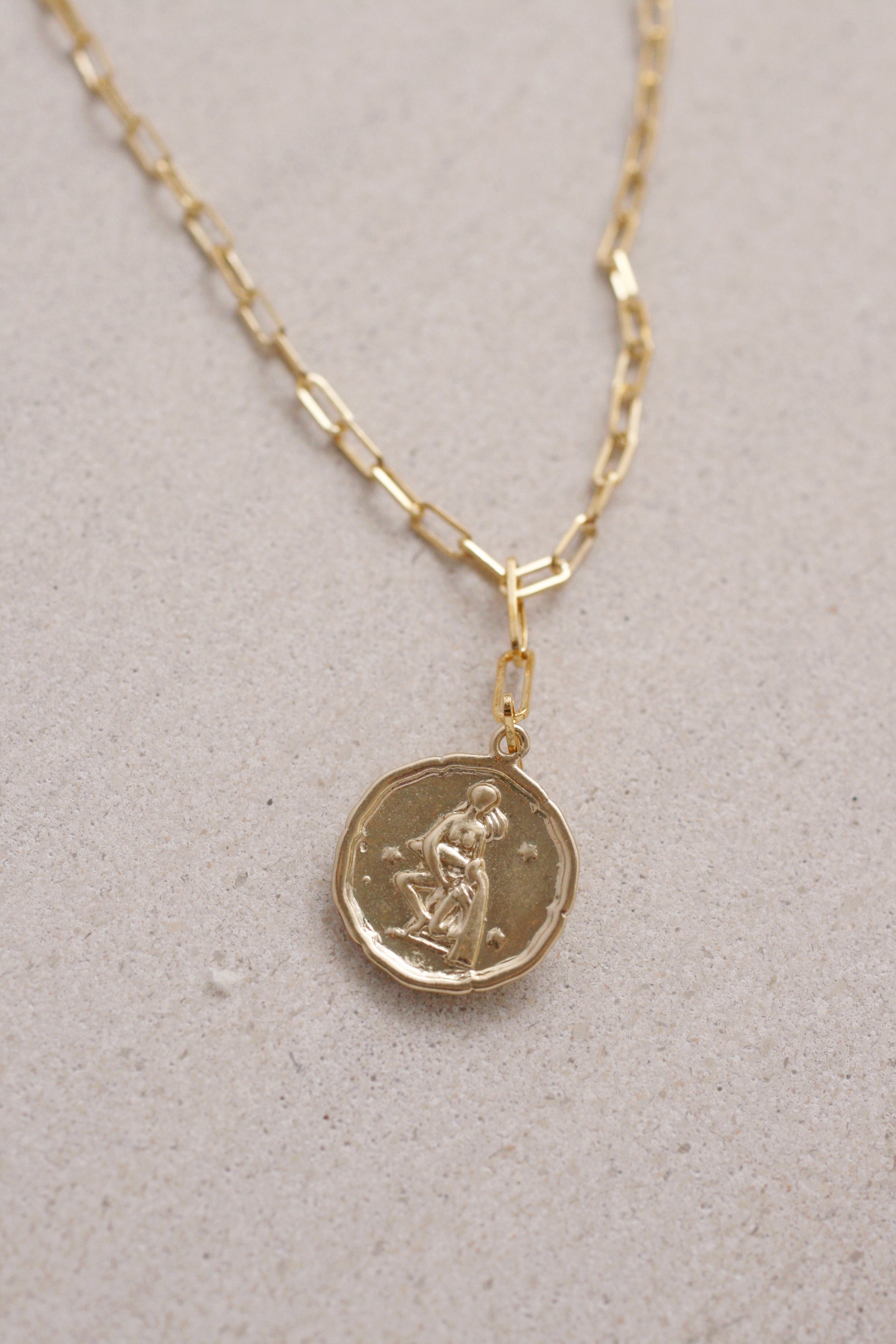 Stylish Paperclip Chain Zodiac Necklace - Personalized Zodiac Sign Jewelry for Women - Perfect for Daily Wear, Gifts & Special Occasions