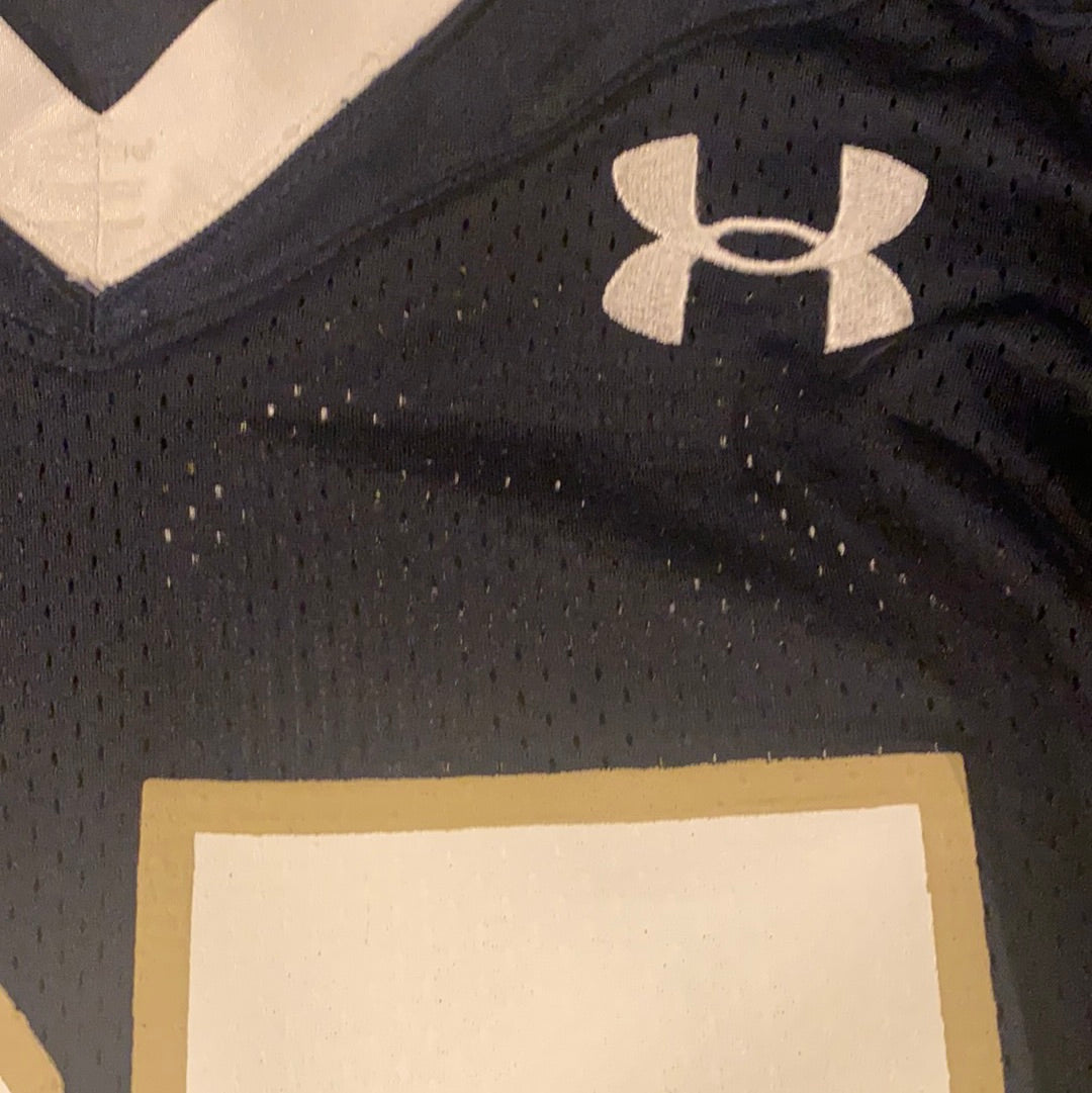 Authentic Under Armour Notre Dame Fighting Irish #27 Game-Worn Football Jersey - 2017 Season - Perfect for Game Day, Collecting & Fan Memorabilia