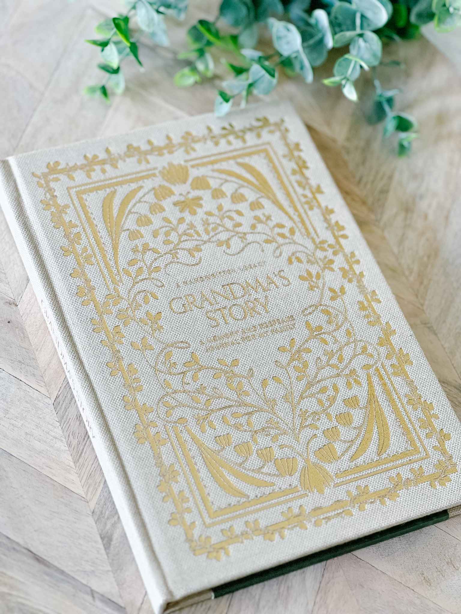 Grandma's Story - Personalized Keepsake Memory Book for Cherished Family Memories | Perfect for Gifts, Scrapbooking & Preserving Family History