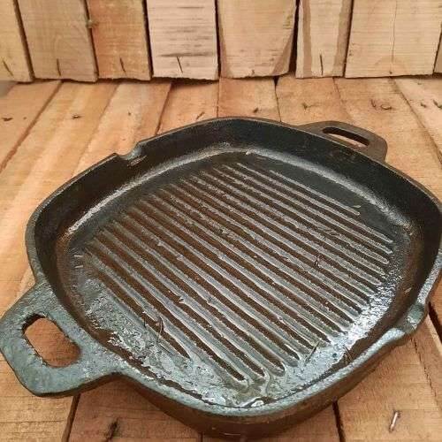 Premium Cast Iron Grill Pan for Steak, Burgers & Vegetables – Heavy Duty Skillet for Indoor & Outdoor Cooking – Perfect for Grilling, Searing & Baking – Ideal for Stovetop, Oven & Campfire Use