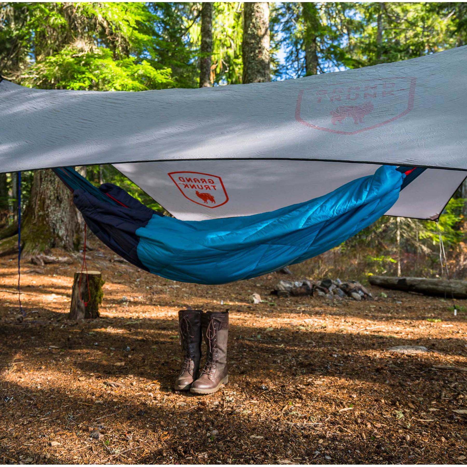 Grand Trunk 360° ThermaQuilt 3-in-1 Hammock Underquilt - Insulated Camping Gear for All-Season Outdoor Adventures, Backpacking & Backyard Relaxation