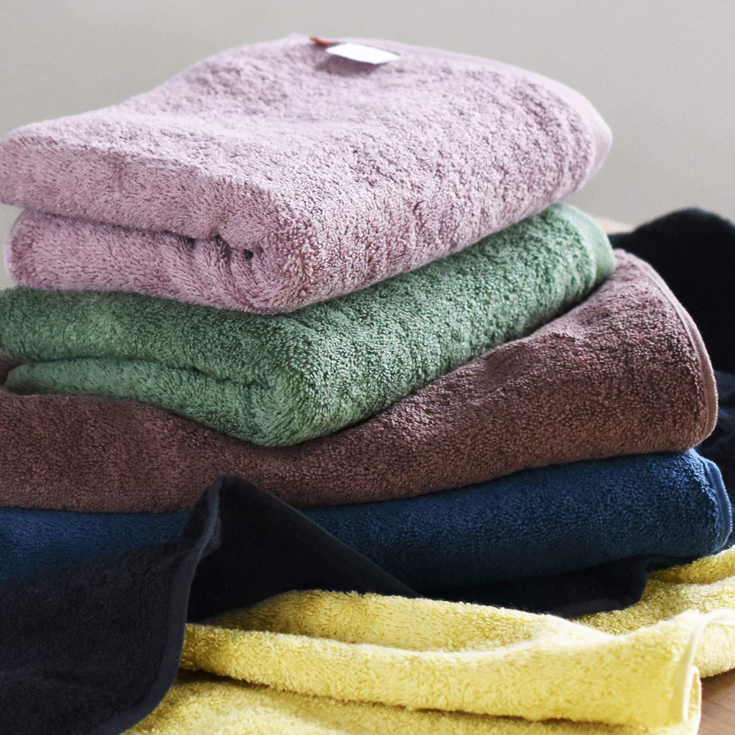 CYBERL Leon Bath Towel Set of 2 - Ultra Soft & Absorbent 100% Cotton White Bath Towels for Spa, Gym & Luxury Bathroom