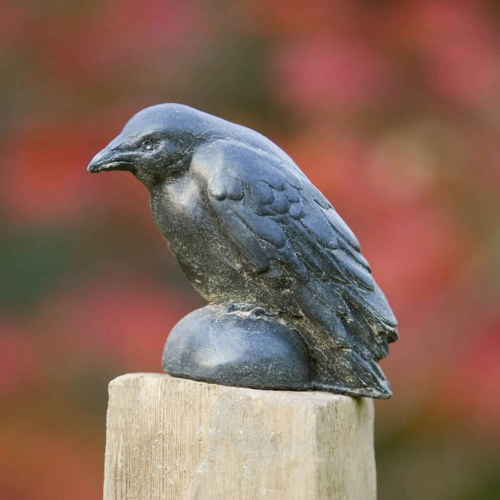 Campania International Small Raven Statue - Gothic Home Decor, Halloween & Outdoor Garden Sculpture for Unique Décor