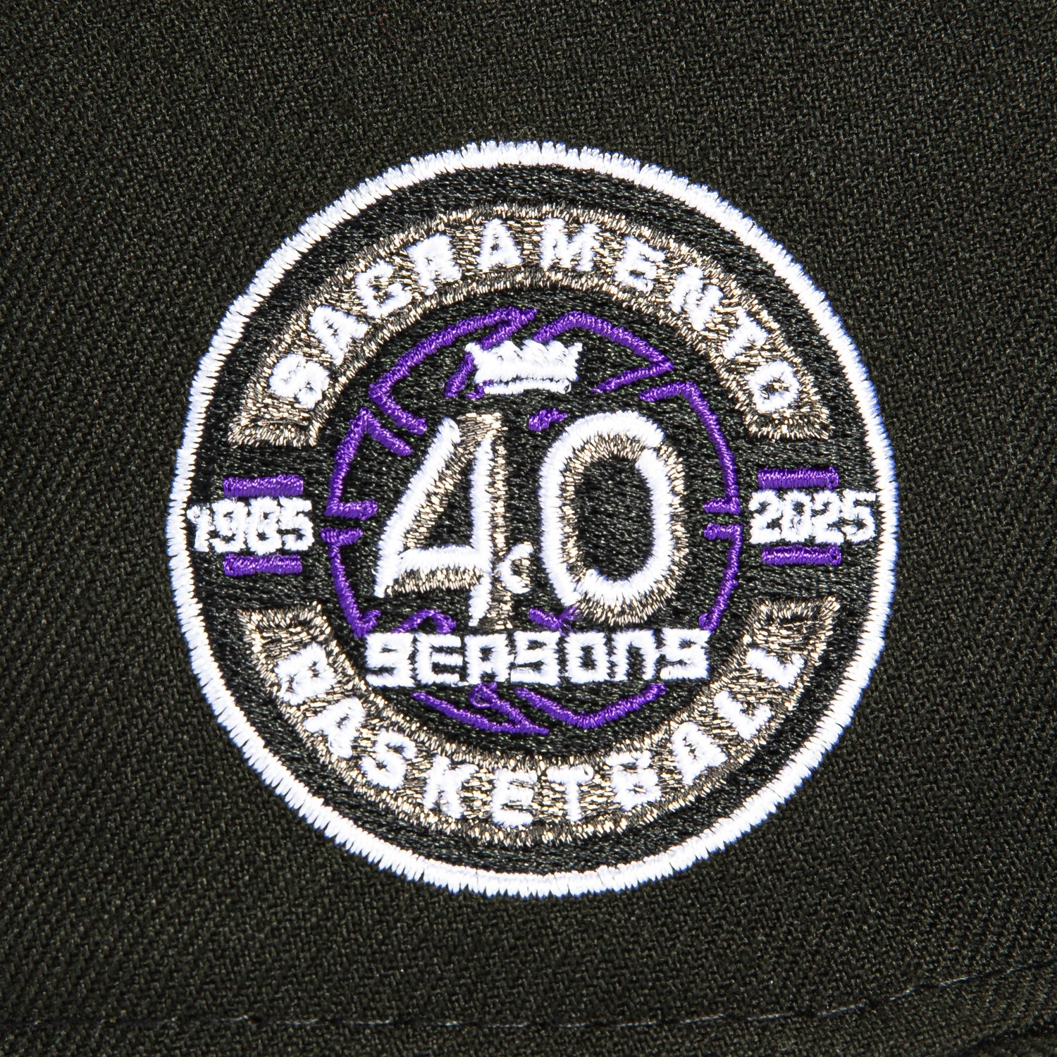 New Era 59Fifty Sacramento Kings 40th Anniversary Patch Snapback Hat - Black NBA Basketball Cap for Men & Women - Perfect for Games, Collecting & Streetwear Fashion
