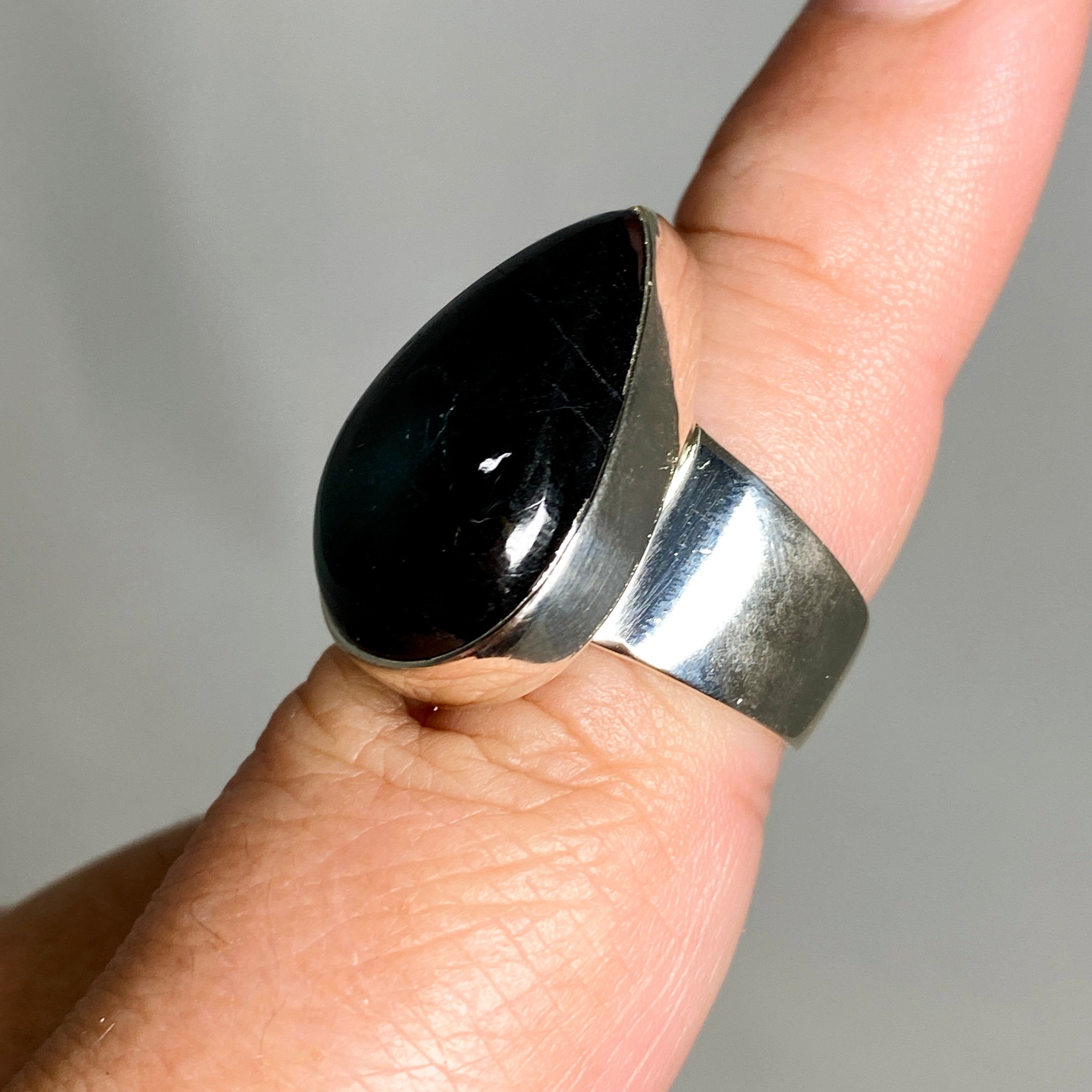 Black Tourmaline Teardrop Cabochon Ring Size 8 KRGJ3273 - Elegant Healing Crystal Jewelry for Women, Perfect for Meditation, Energy Protection & Everyday Wear