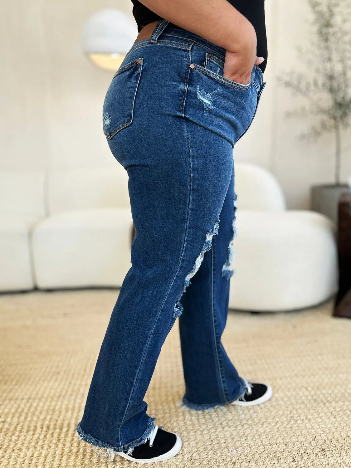 Judy Blue Women's Mid Rise Distressed Raw Hem Jeans - Comfortable Stretch Denim for Casual Wear & Everyday Outfits