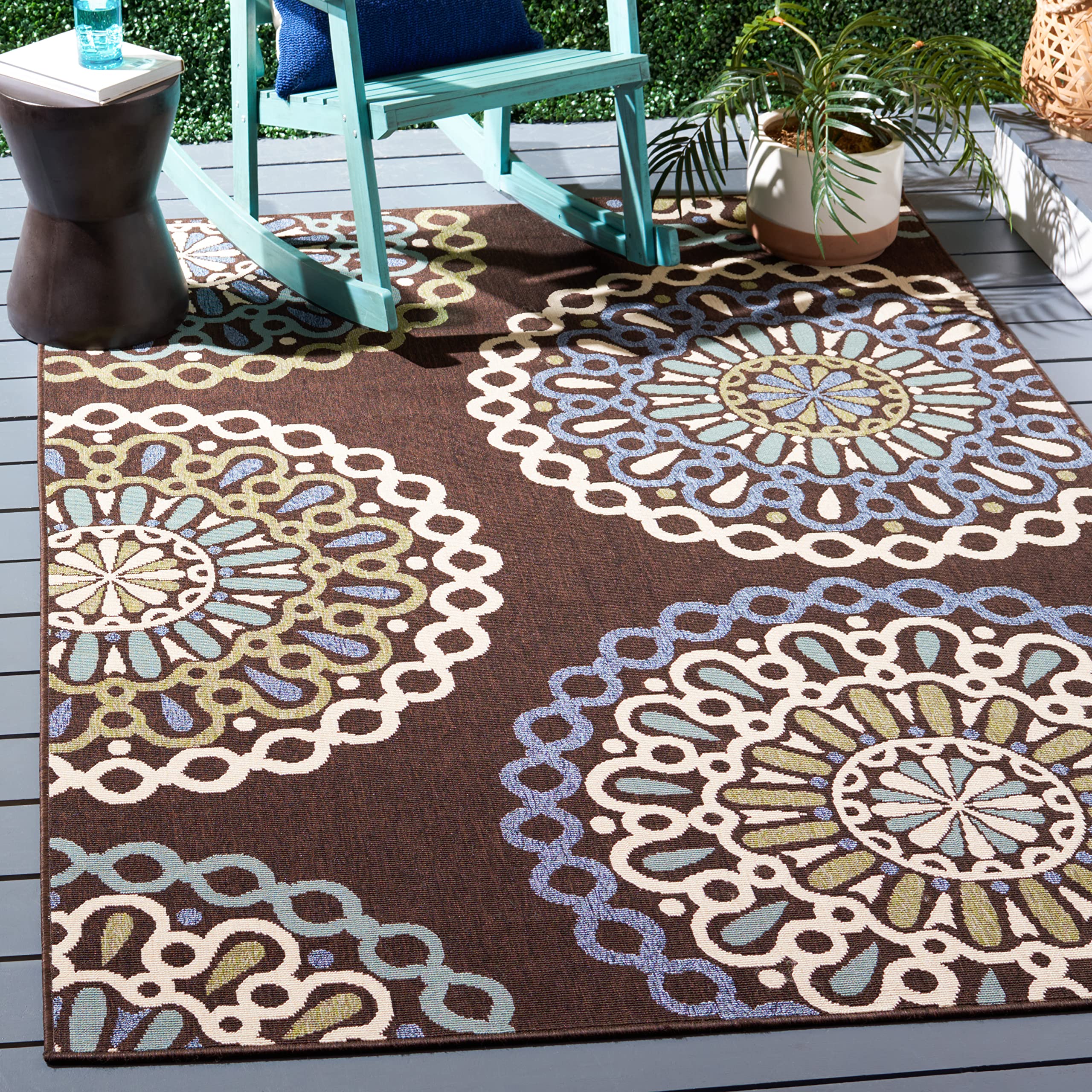 SAFAVIEH Veranda Collection 2'7