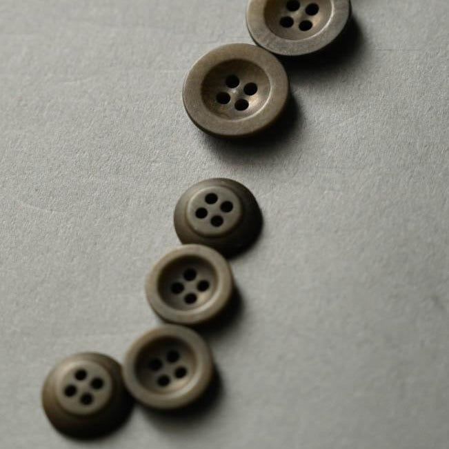 Merchant & Mills Corozo Button - 14mm Khaki Natural Eco-Friendly Buttons for Sewing, Knitting & DIY Crafts | Perfect for Jackets, Coats & Home Decor Projects