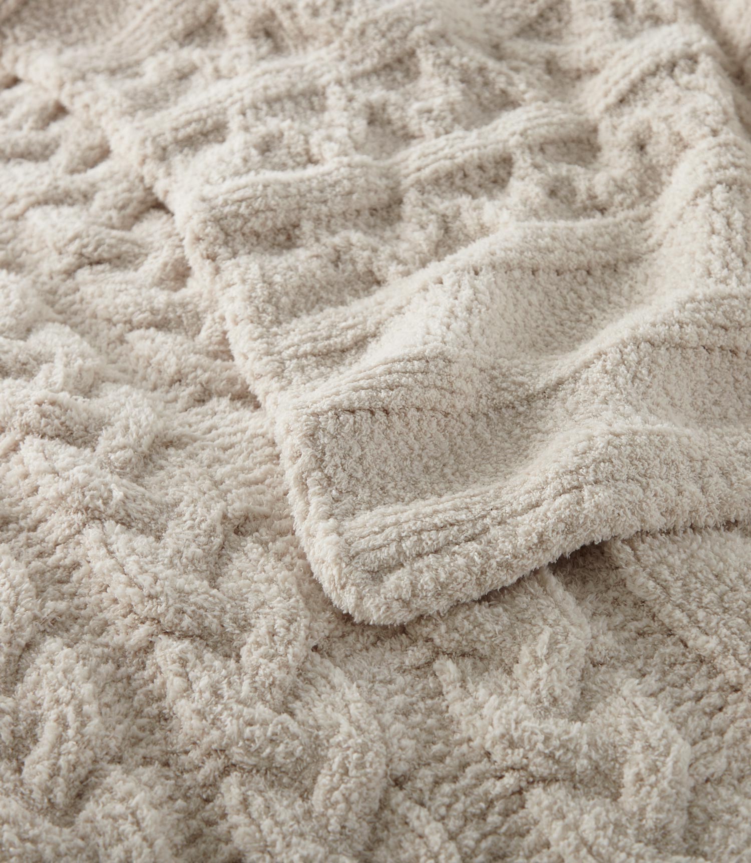 Soft & Cozy Knit Throw Blanket - Ultra Plush Warm Fleece Blanket for Couch, Bed & Sofa - Perfect for Winter Nights, Movie Time & Home Decor