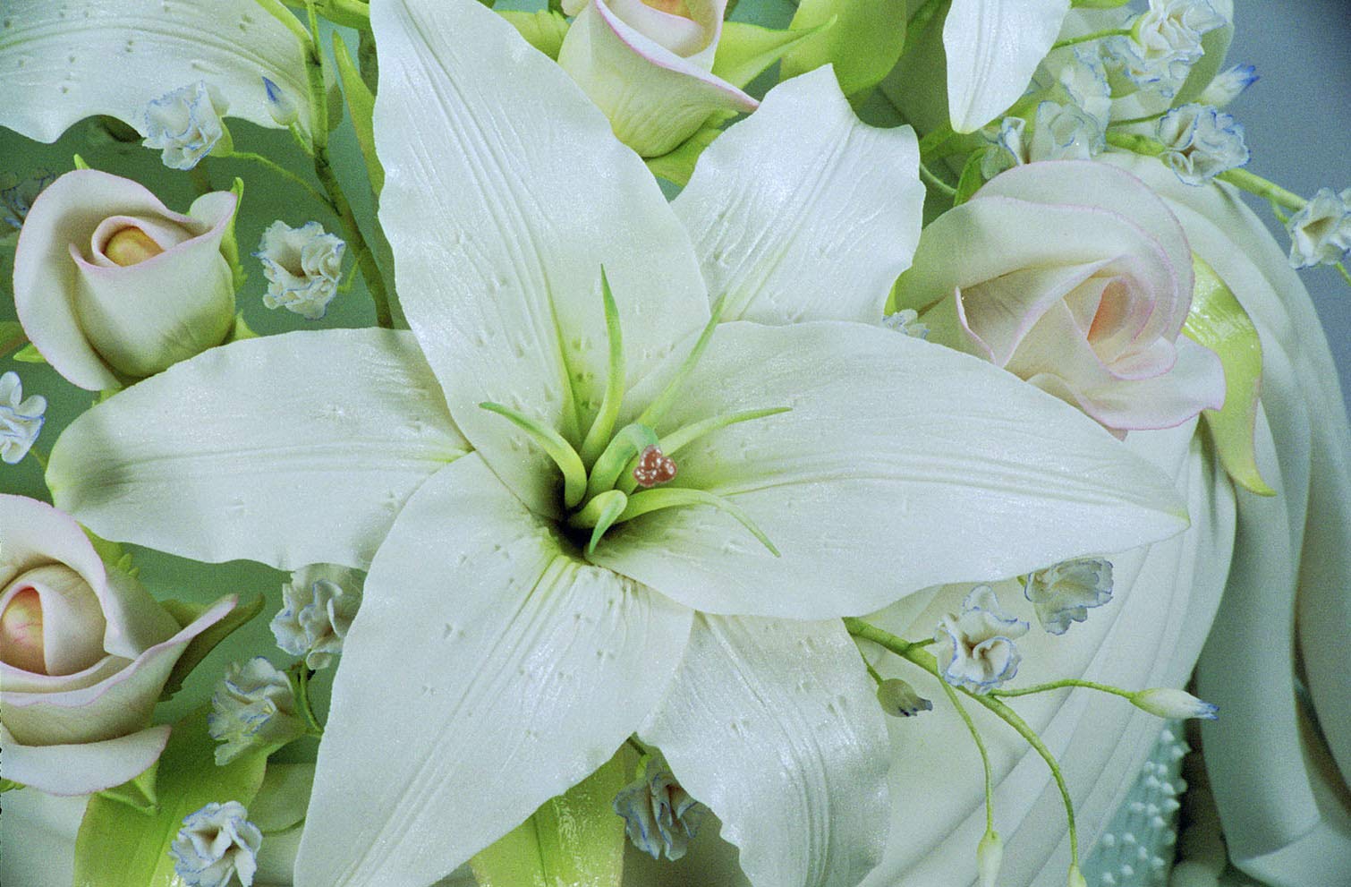 Premium Lily Pistil Maker Set of 2 - Floral Craft Tools for Cake Decorating & Sugar Flower Making by WSA - Perfect for Wedding Cakes, Cupcake Toppers & DIY Floral Arrangements