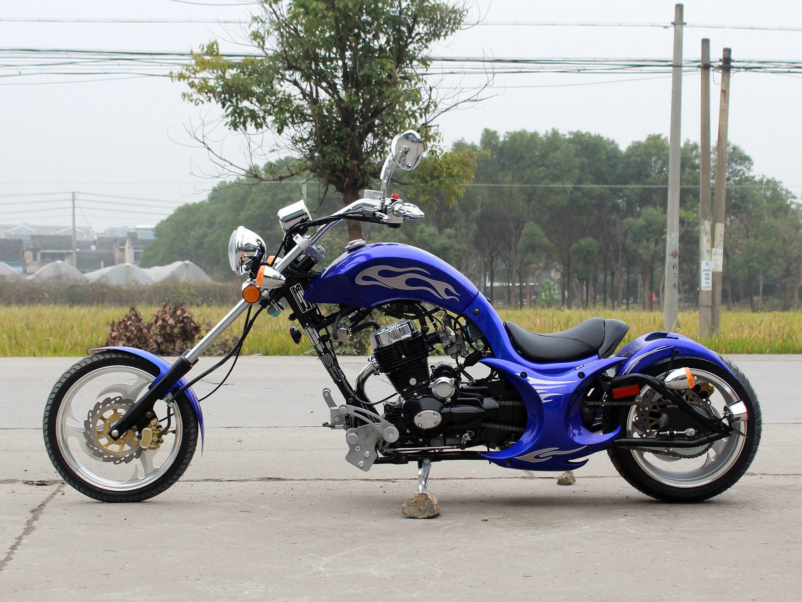 Venom Villain 250cc Chopper Motorcycle - 5-Speed Manual Transmission for Cruising & Adventure Riding