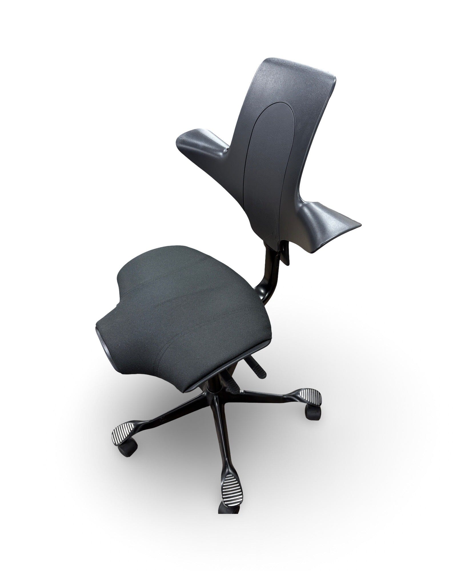 Vintage Hag Chairs - High-Quality Used Mid-Century Modern Lounge Chairs for Living Room, Office & Reading Nook - Eco-Friendly Furniture