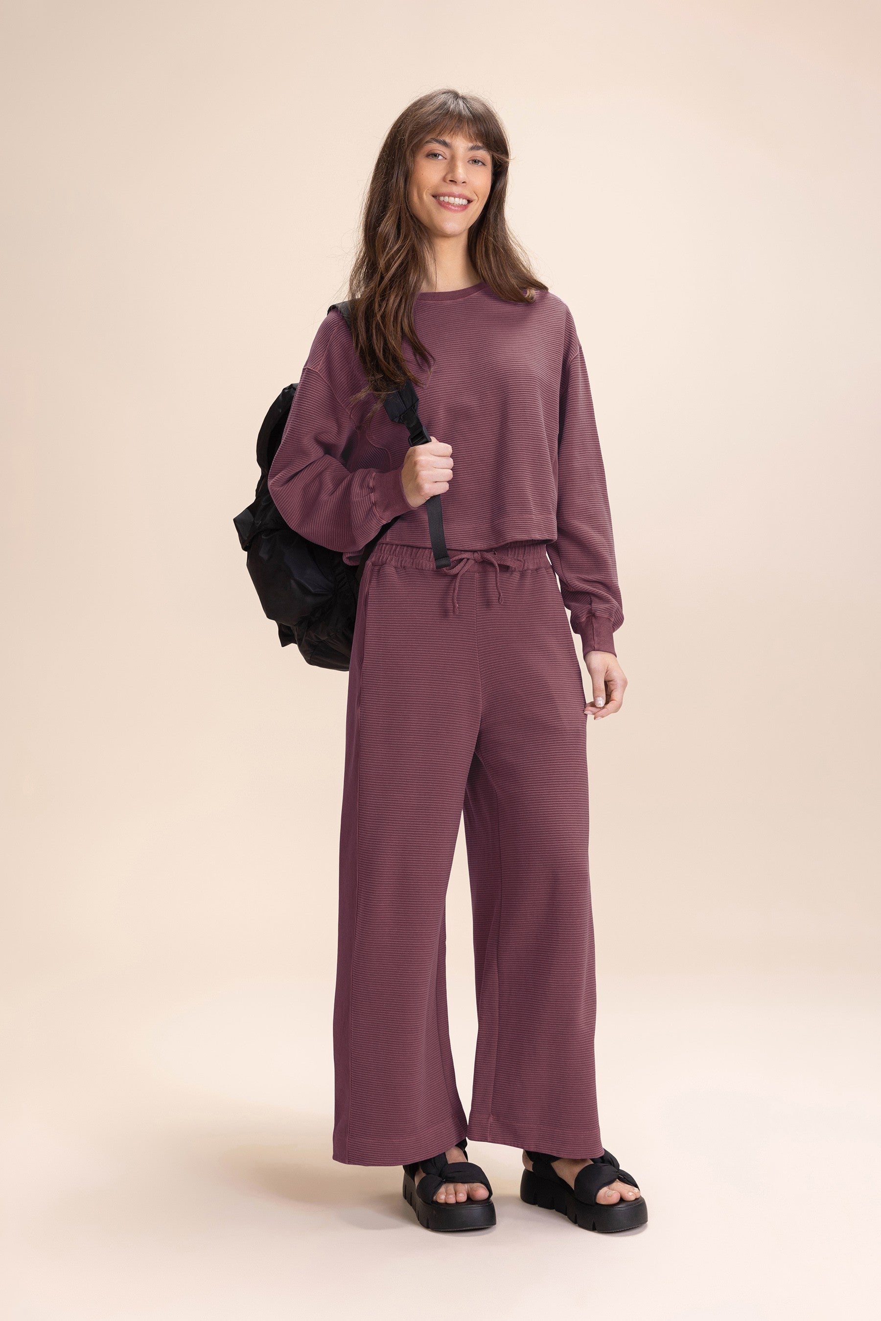 Stylish Ribbed Washed Crop Pants for Women - High Waist Comfortable Lounge Pants for Yoga, Travel & Casual Wear