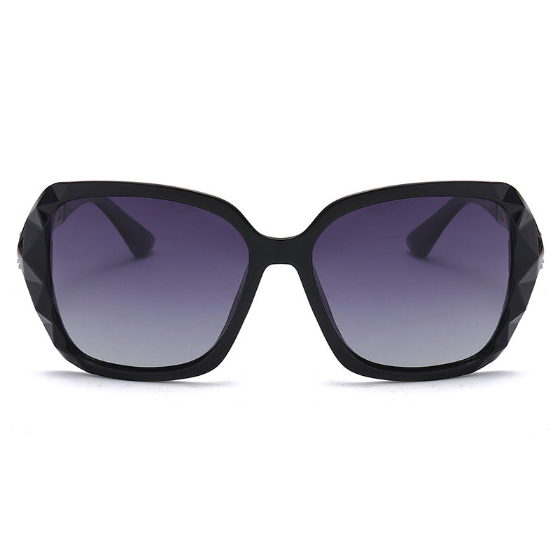 Premium Polarized Sunglasses for Women - UV Protection, Fashionable & Lightweight - Perfect for Driving, Beach & Outdoor Activities