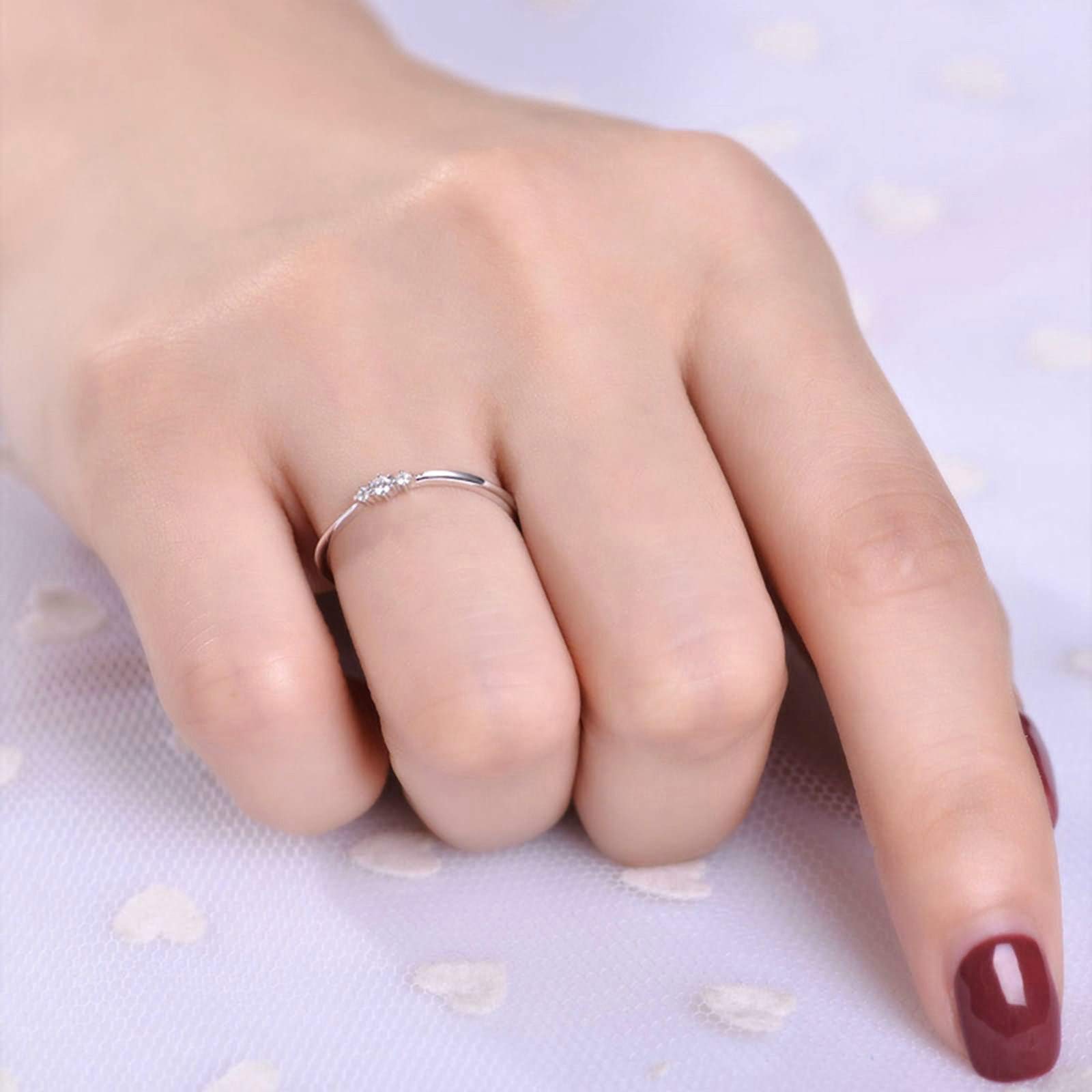 18K White Gold Diamond Promise Ring for Women - 0.03ct Round Cut Three Stone Engagement/Wedding Band - Perfect for Anniversaries, Proposals & Special Occasions