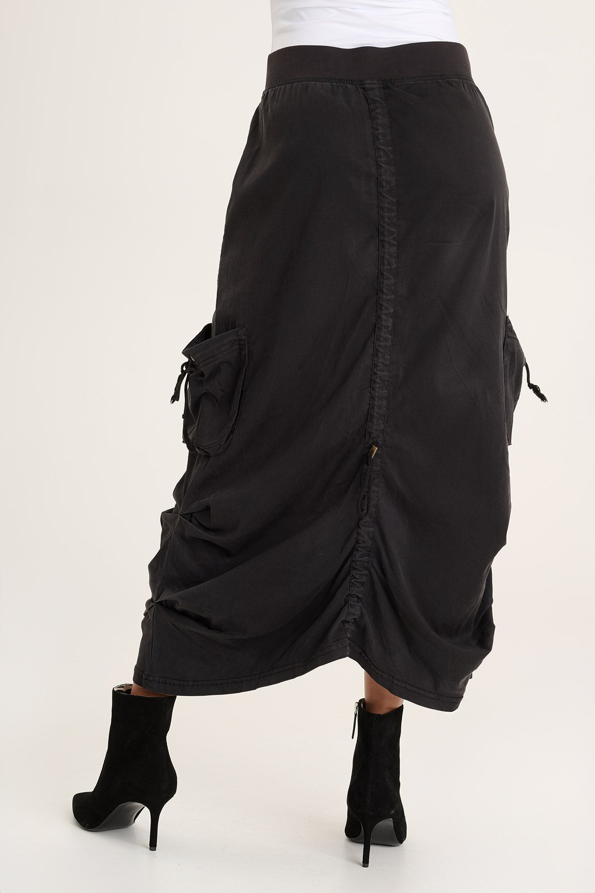 Stylish Macken Skirt for Women - Classic Black A-Line Skirt | Perfect for Office, Party & Casual Wear | Comfortable & Fashionable