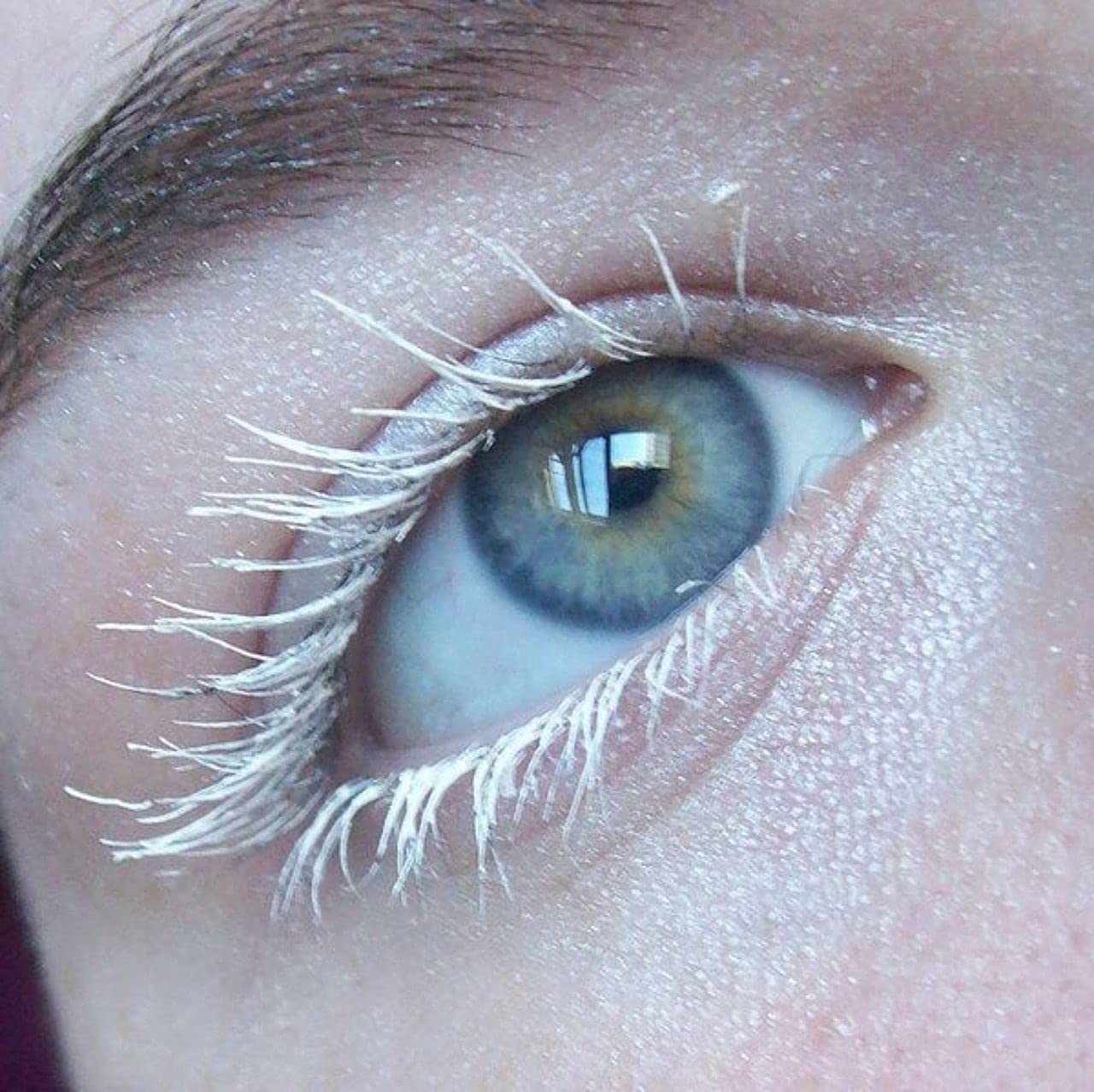 FACE UP Lightweight Volume Express Mascara - White Mascara (6ml) for Dramatic Lashes & Natural Makeup Looks - Perfect for Everyday Wear, Special Occasions & Photography