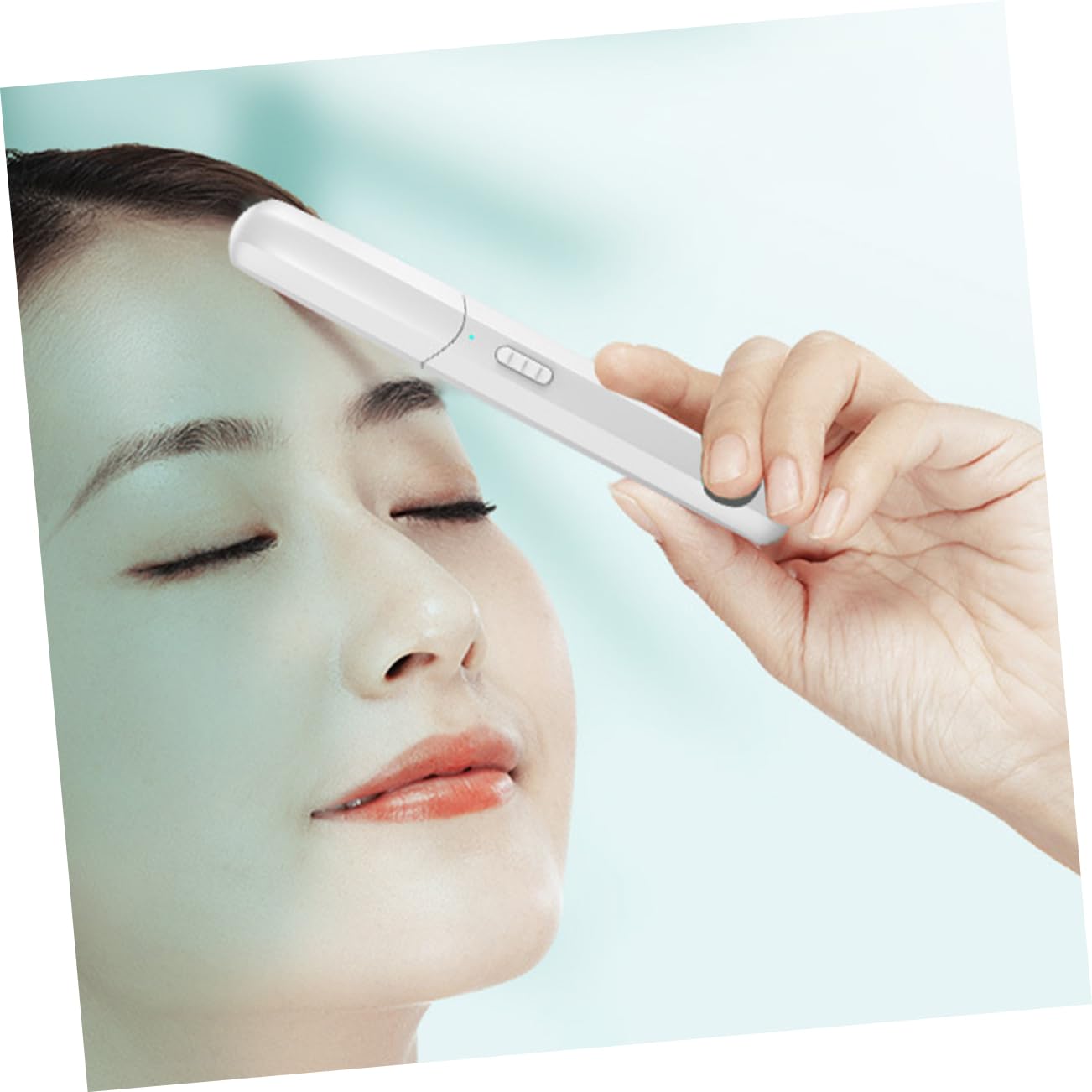 Electric Eyebrow Trimmer for Women & Men - USB Rechargeable Eyebrow Shaver with Gentle Hair Removal - Portable Eyebrow Razor Set for Precise Grooming - Perfect for Travel, Home & Salon Use (White)