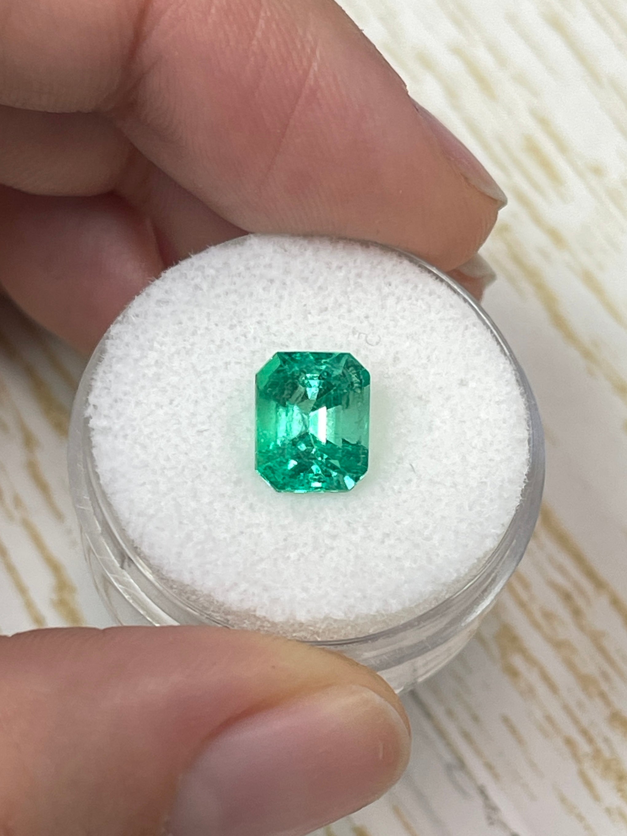 2.07 Carat 9x7mm Muzo Green Natural Colombian Loose Emerald - Emerald Cut Gemstone for Jewelry Making, Engagement Rings & Luxury Gifts