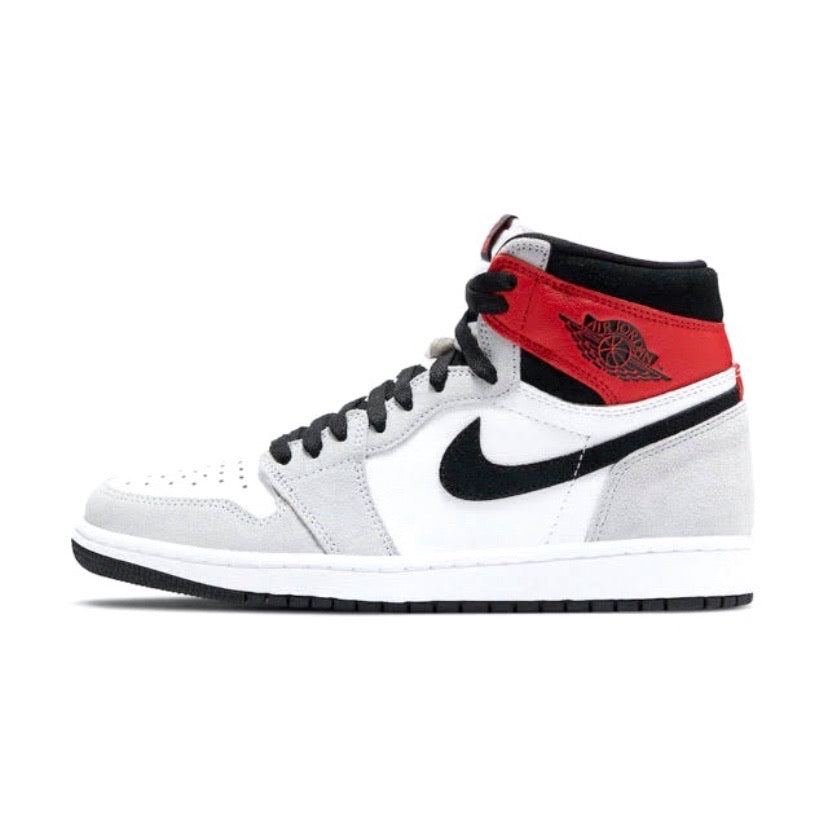 Air Jordan 1 High Retro Light Smoke Grey Basketball Shoes - Men's Sneakers for Streetwear & Casual Style | Perfect for Urban Fashion & Sneaker Collectors