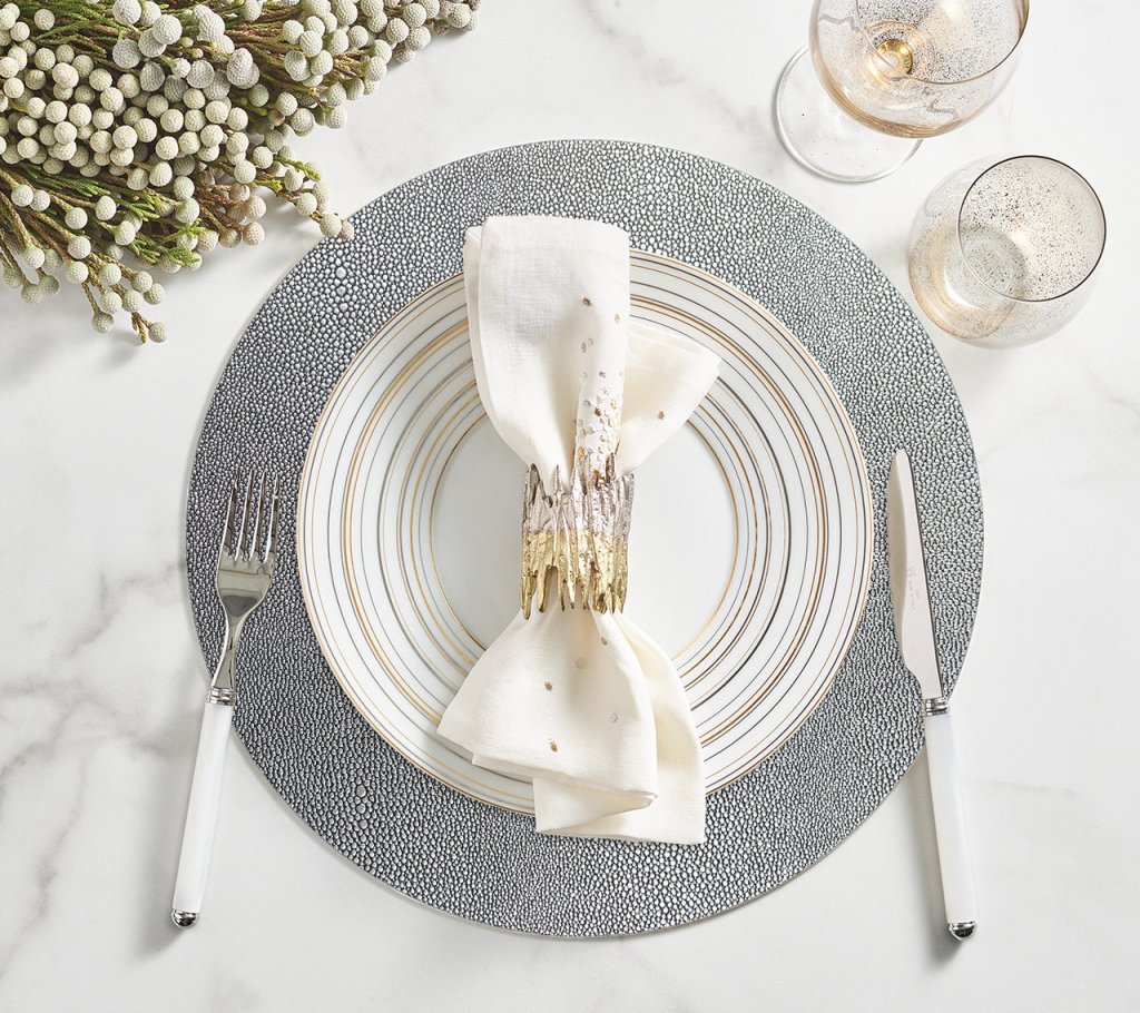 Starburst Napkin Set of 4 - Elegant White, Gold & Silver Metallic Design for Wedding, Party & Holiday Table Decor