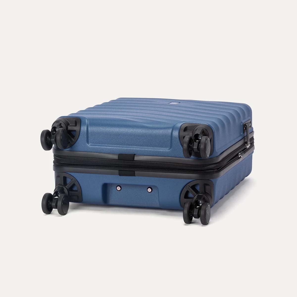 Travelpro Maxlite Air V2 International Carry On Hardside Spinner Luggage - Lightweight Expandable Suitcase for Business Travel & Weekend Getaways