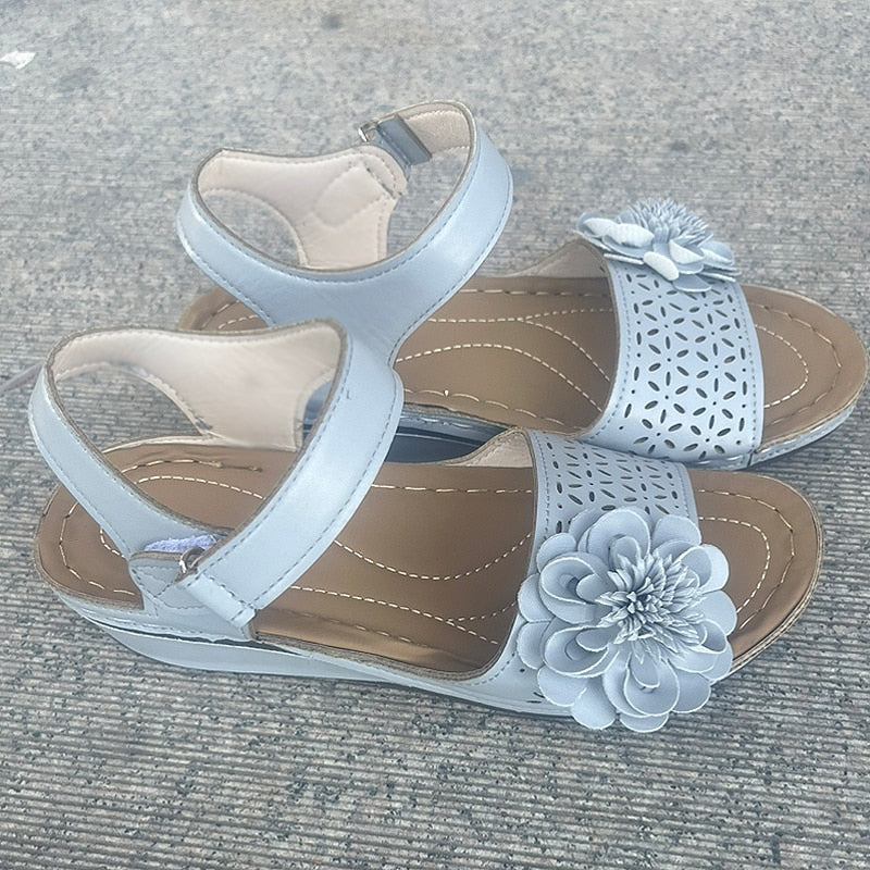 Women's Non-Slip Lightweight Summer Sandals - Comfortable Walking Shoes for Beach, Pool & Outdoor Activities