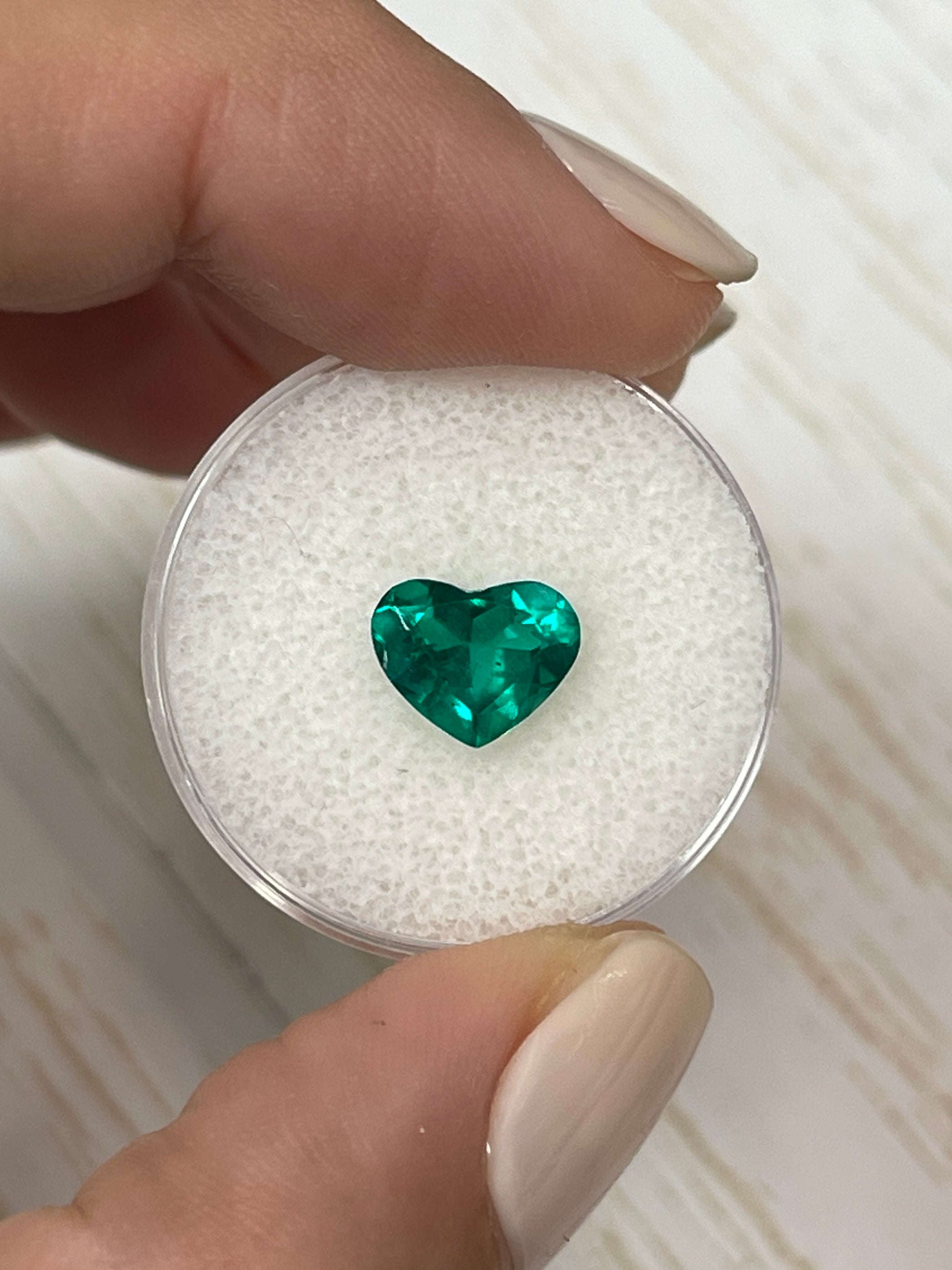 1.55 Carat Vivid Muzo Green Natural Loose Colombian Emerald Heart Cut Gemstone - Perfect for Engagement Rings, Fine Jewelry & Luxury Gifts