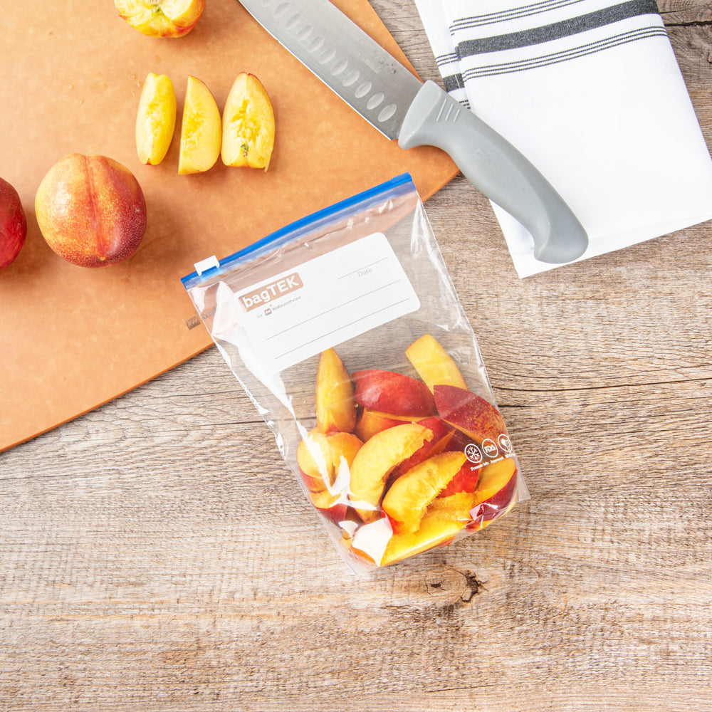 BPA-Free 1 Quart Clear Plastic Freezer Bags with Expandable Bottom & Write-On Label - 25 Count Box (6