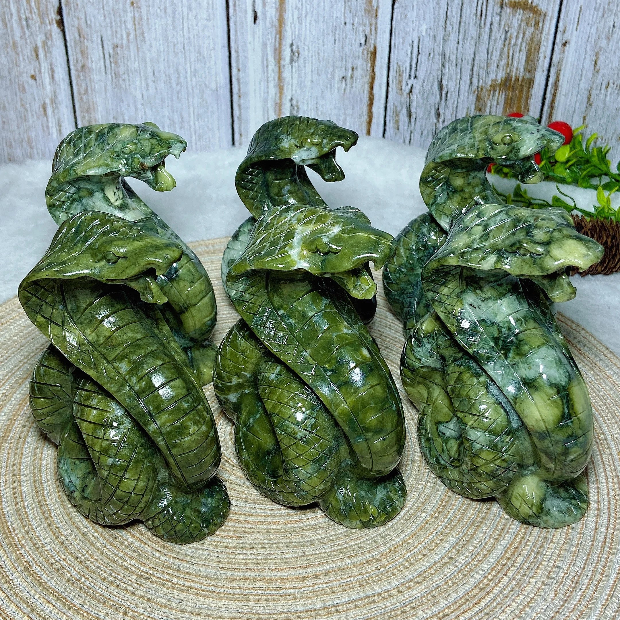 Natural Green Jasper Crystal Snake Carving - Healing Stone for Reiki, Meditation & Home Decor - Unique Spiritual Gift for Energy & Protection