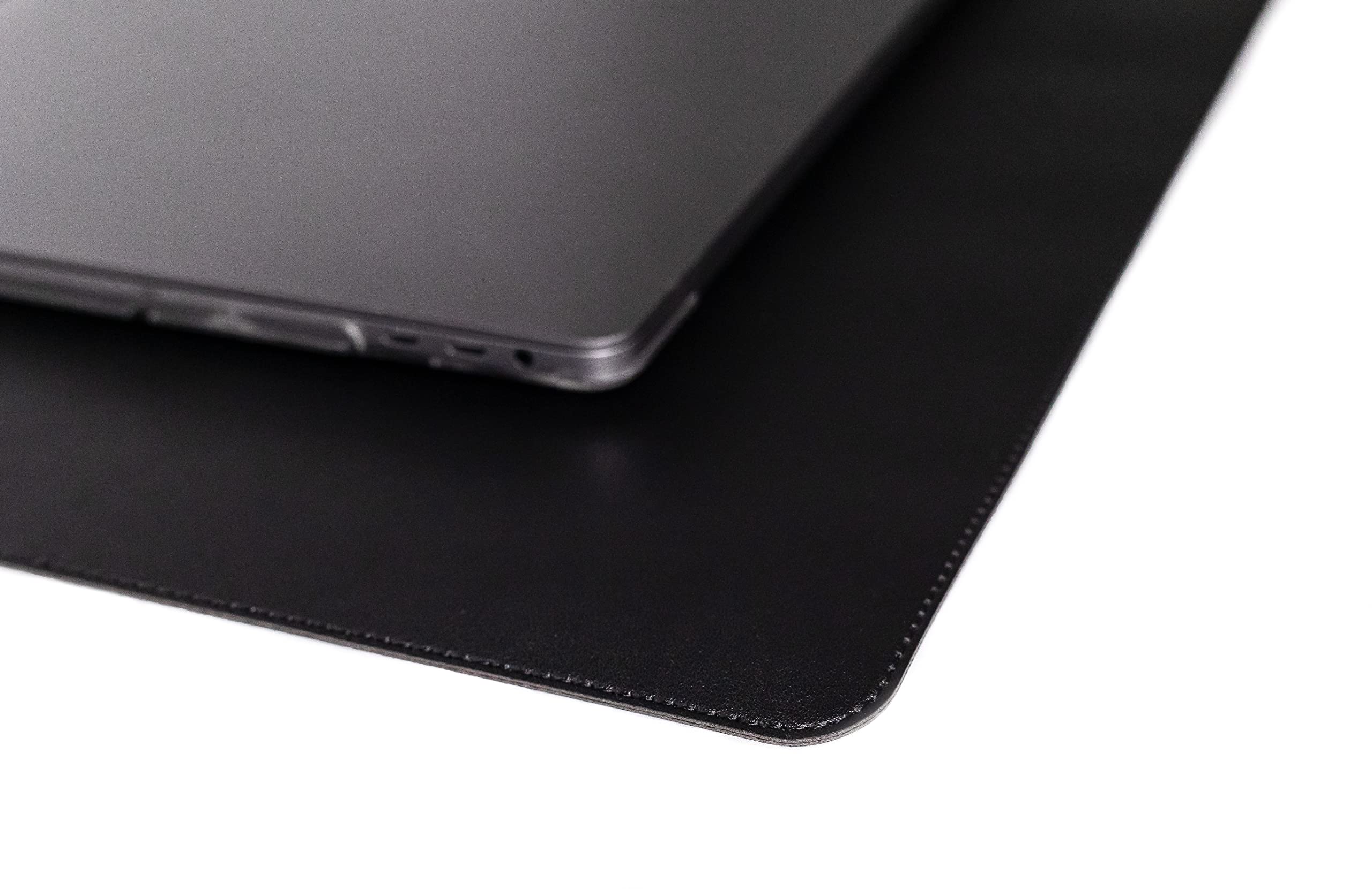 Premium Leather Desk Mat - Large 31.5