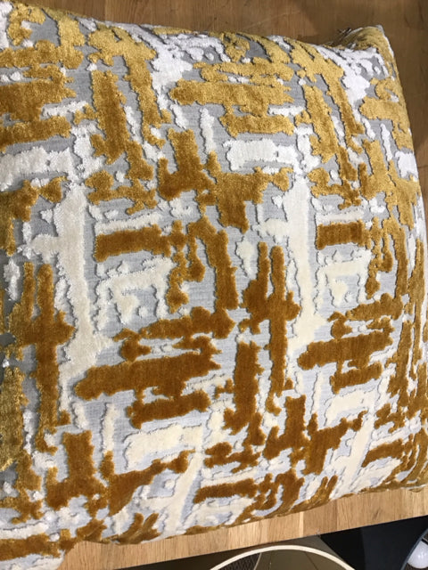 Luxury Gold & Ivory Velour Throw Pillow - Soft Decorative Cushion for Sofa, Bed, Living Room & Home Decor - Elegant Accent Pillow for Cozy Comfort