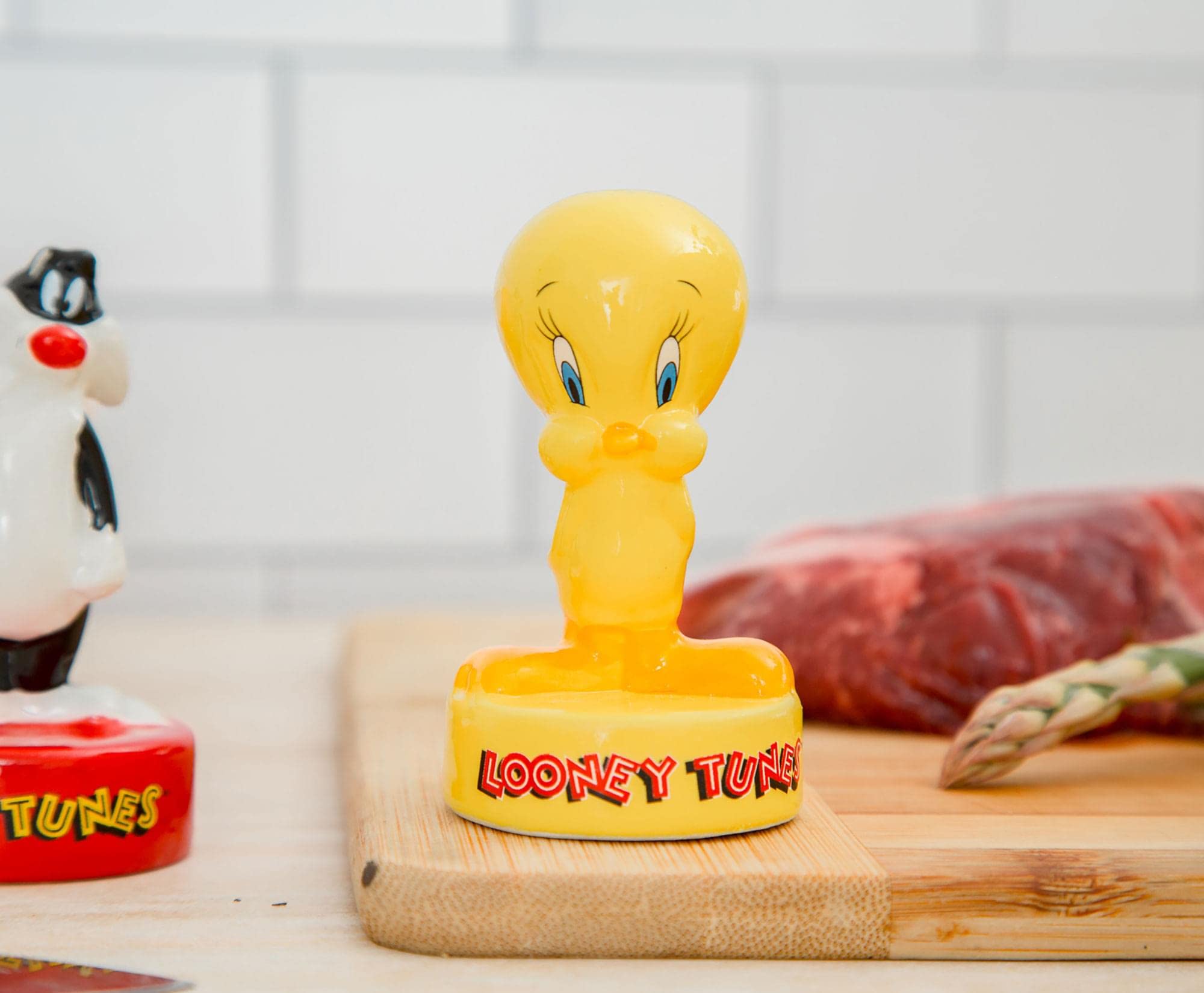 Looney Tunes Sylvester and Tweety Ceramic Salt and Pepper Shakers Set - 2 Piece Kitchen Seasoning Spice Dispenser for Dining Table, Home Decor, and Gift Giving