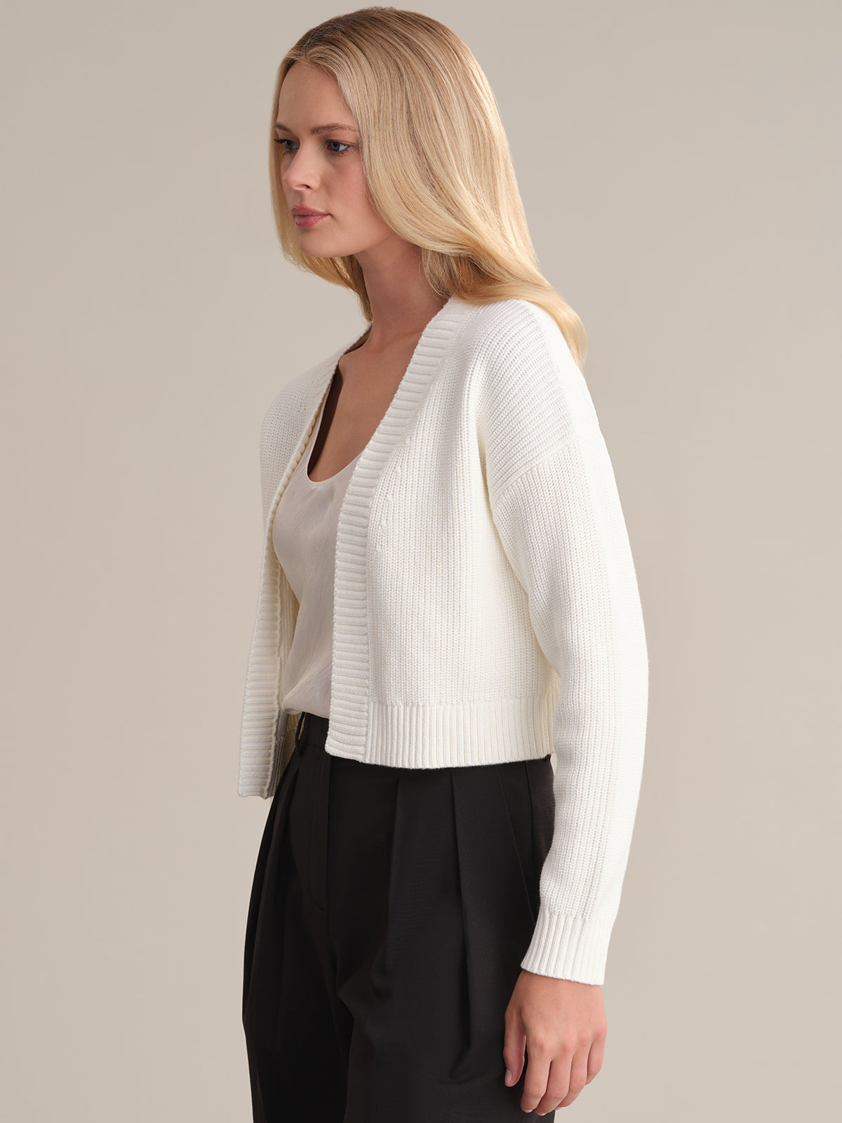 Erin: Stylish Crop Cotton Cardigan for Women | Lightweight Summer Knitwear | Perfect for Casual Outfits, Beach Cover-Ups & Layering