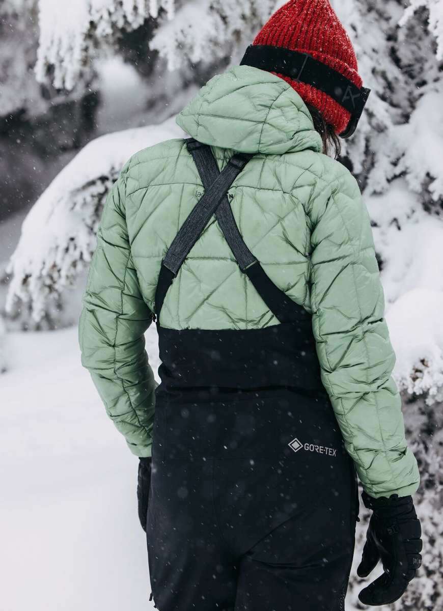 Burton Women's AK Gore-Tex Kimmy Bib Snow Pants 2023 - Waterproof & Insulated Ski Bibs for Women - Perfect for Snowboarding, Skiing & Winter Outdoor Adventures