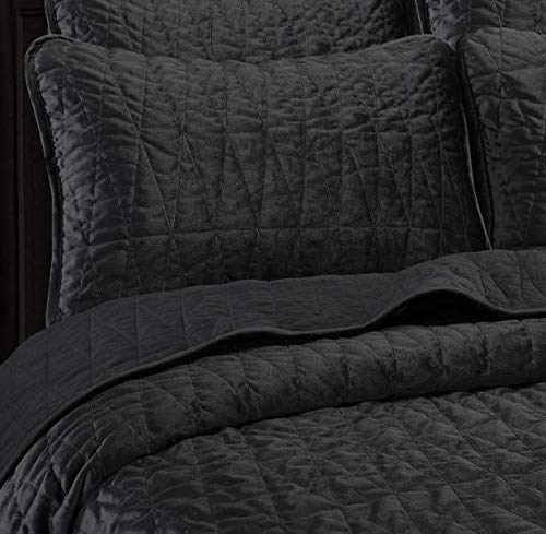 Premium Heavyweight Velvet Modern Bedspread Quilt Set - 3-Piece Solid Black Comforter Set for Queen Size Bed | Soft Luxury Bedding for Master Bedroom & Guest Room Decor