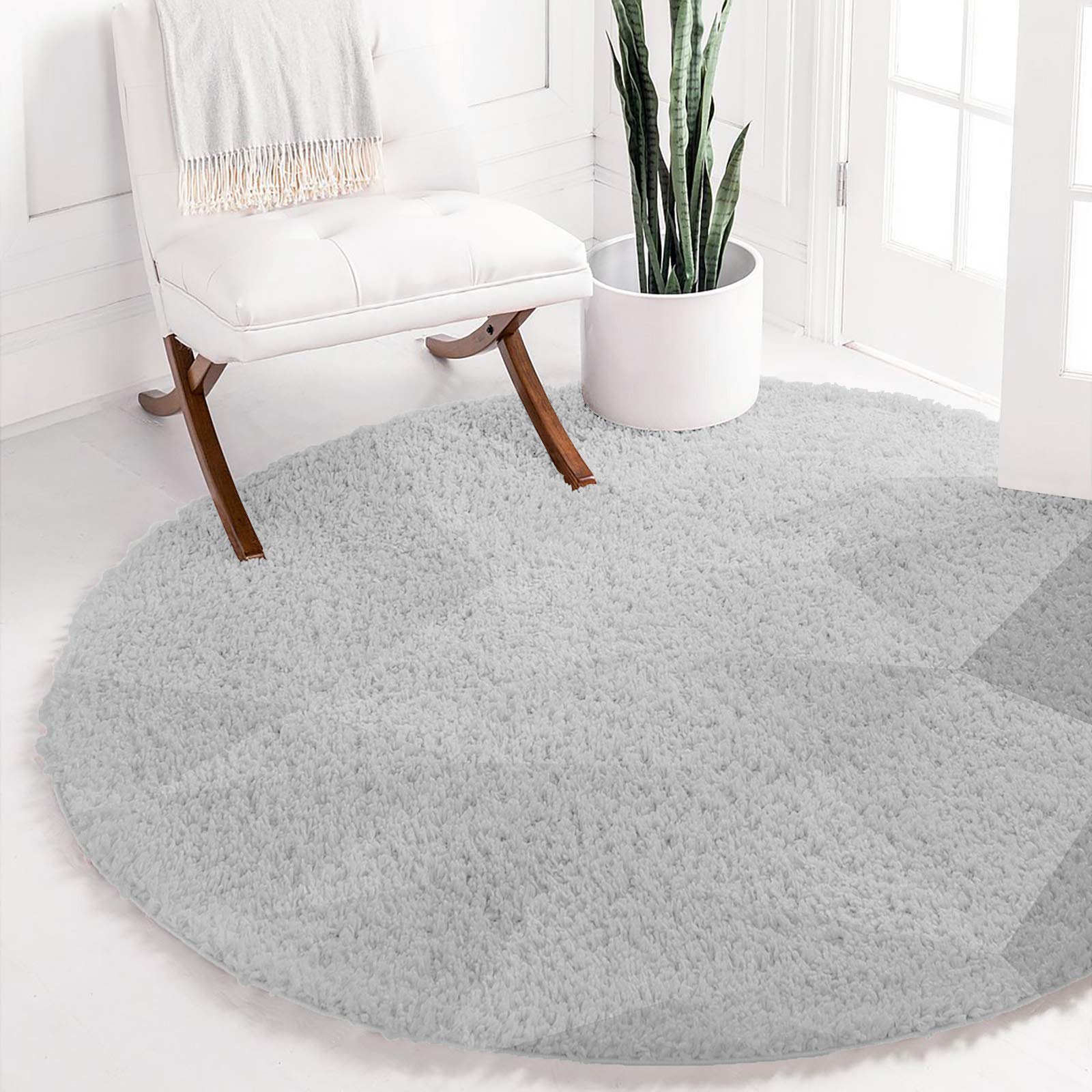 Ultra Soft 5ft Round Area Rug - Geometric Triangle Grey Fluffy Shag Absorbent Water Circle Carpet | Non-Slip Nursery Rug for Living Room, Dining Room, Bedroom | Modern Ombre Home Decor for Cozy Spaces & Kids Play Areas