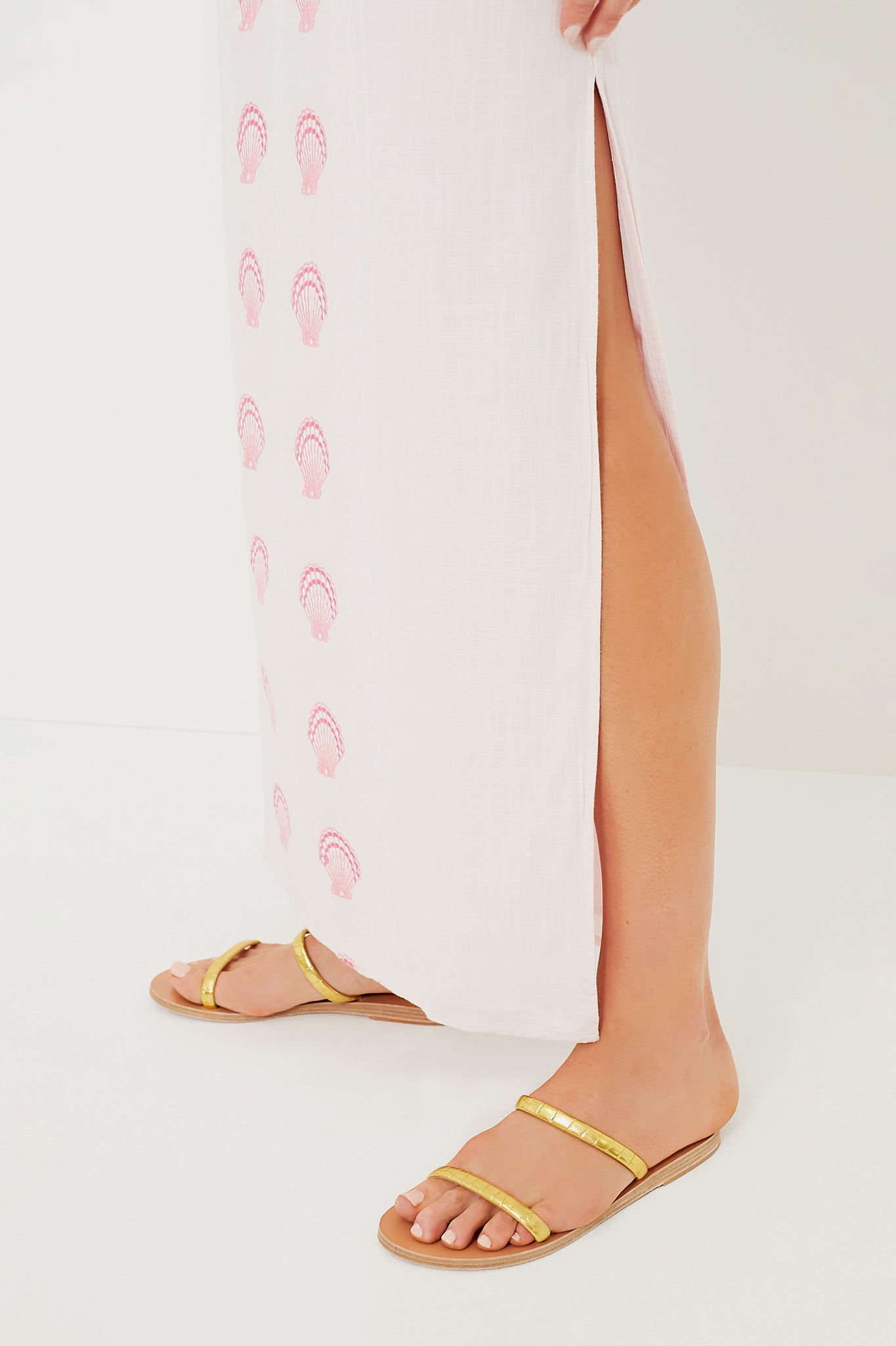 Elegant Blush Pink Embroidered Caftan Dress for Women | Boho Chic Beach Cover Up | Perfect for Summer Vacations, Pool Parties & Resort Wear