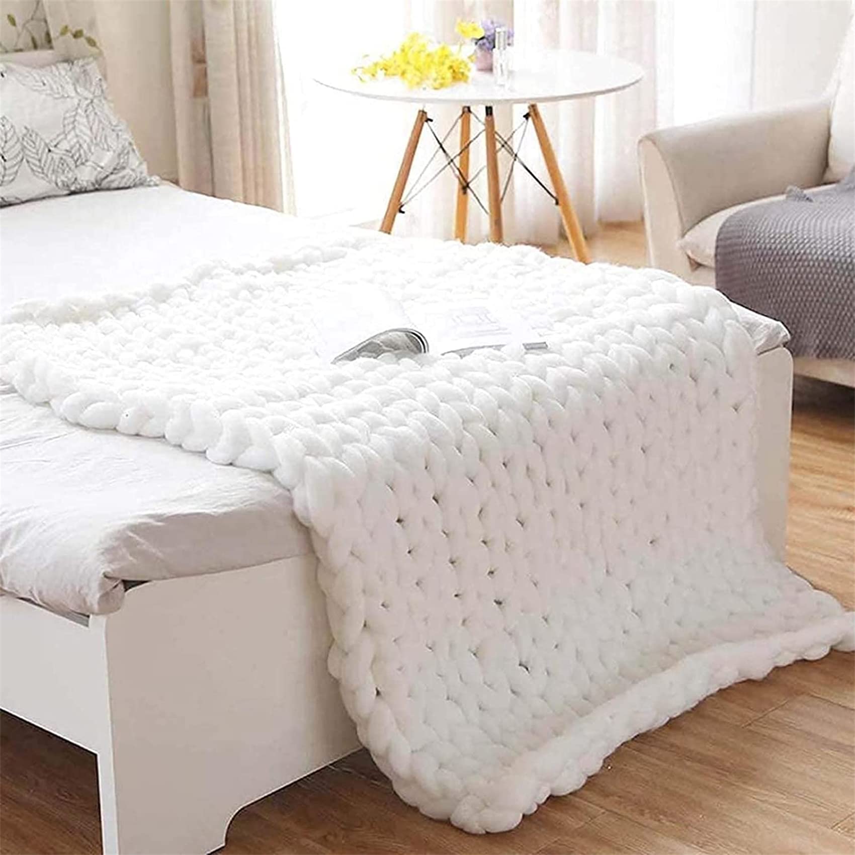 Soft Chenille Yarn Knitted Blanket - Cozy Warm Chunky Knit Throw for Bed, Sofa & Chair - Boho Home Decor - White (150x200cm/59x78in) - Perfect for Living Room, Bedroom, Office & Winter Snuggling