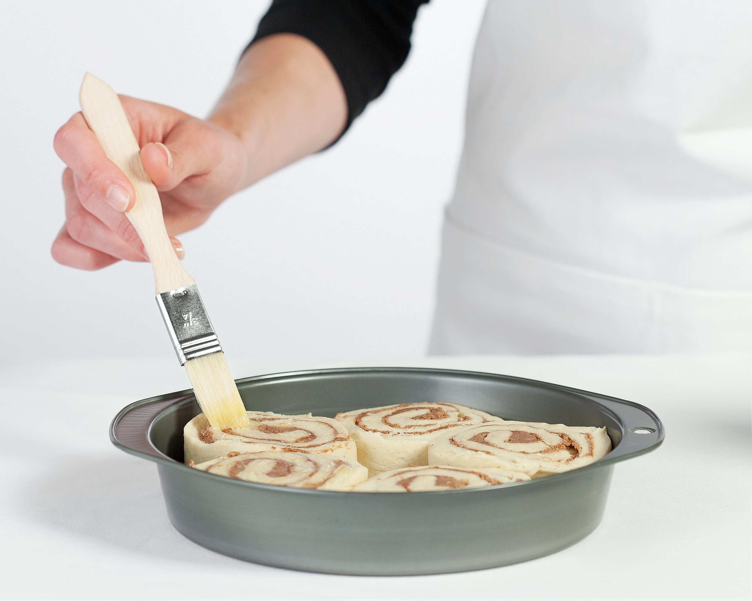 REDECKER Premium Pastry Brushes Set - 2 Sizes Natural Bristle Basting Brushes with Untreated Beechwood Handles - German Designed Multi-Purpose Kitchen Brushes for Glazing, Baking, BBQ Sauce & Marinades - Perfect for Pastry, Meat, Cake Decorating & Cooking