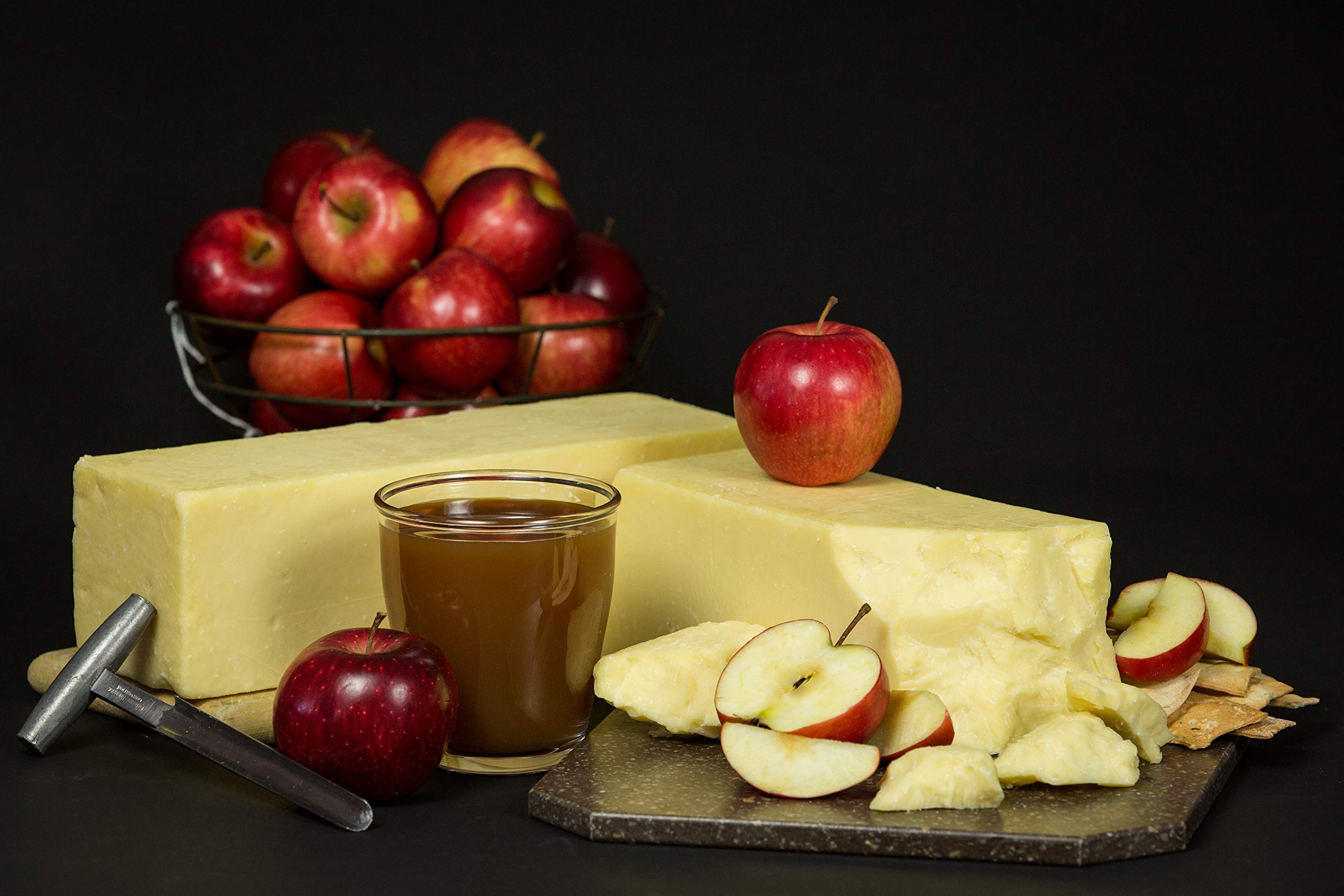 Premium Aged Canadian White Cheddar Cheese - Old Quebec Authentic Artisanal Cheese for Charcuterie Boards, Gourmet Sandwiches & Wine Pairing