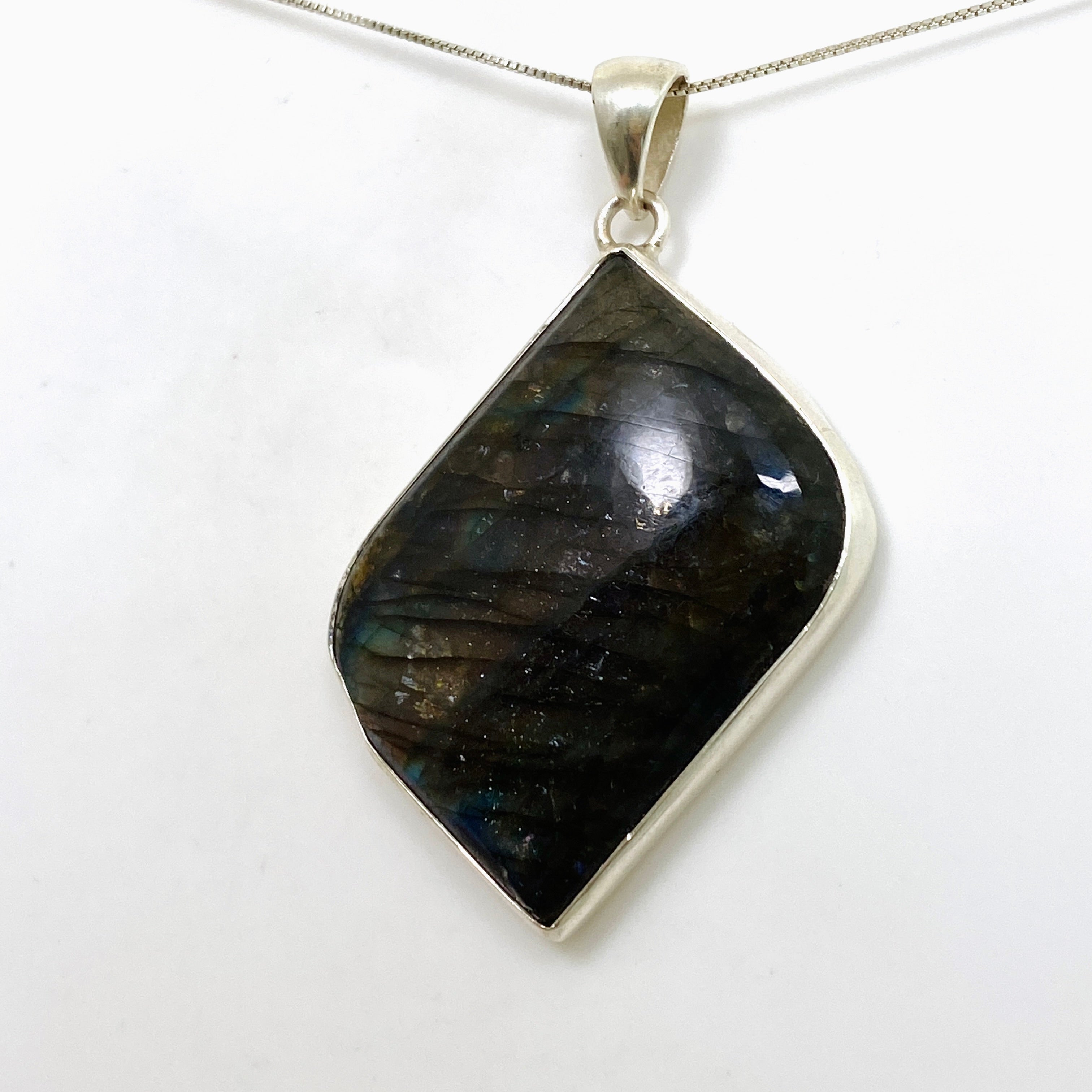 Natural Labradorite Freeform Cabochon Pendant Necklace - Unique Healing Crystal Jewelry for Women - Perfect for Meditation, Energy Work & Spiritual Gifts | KPGJ4872